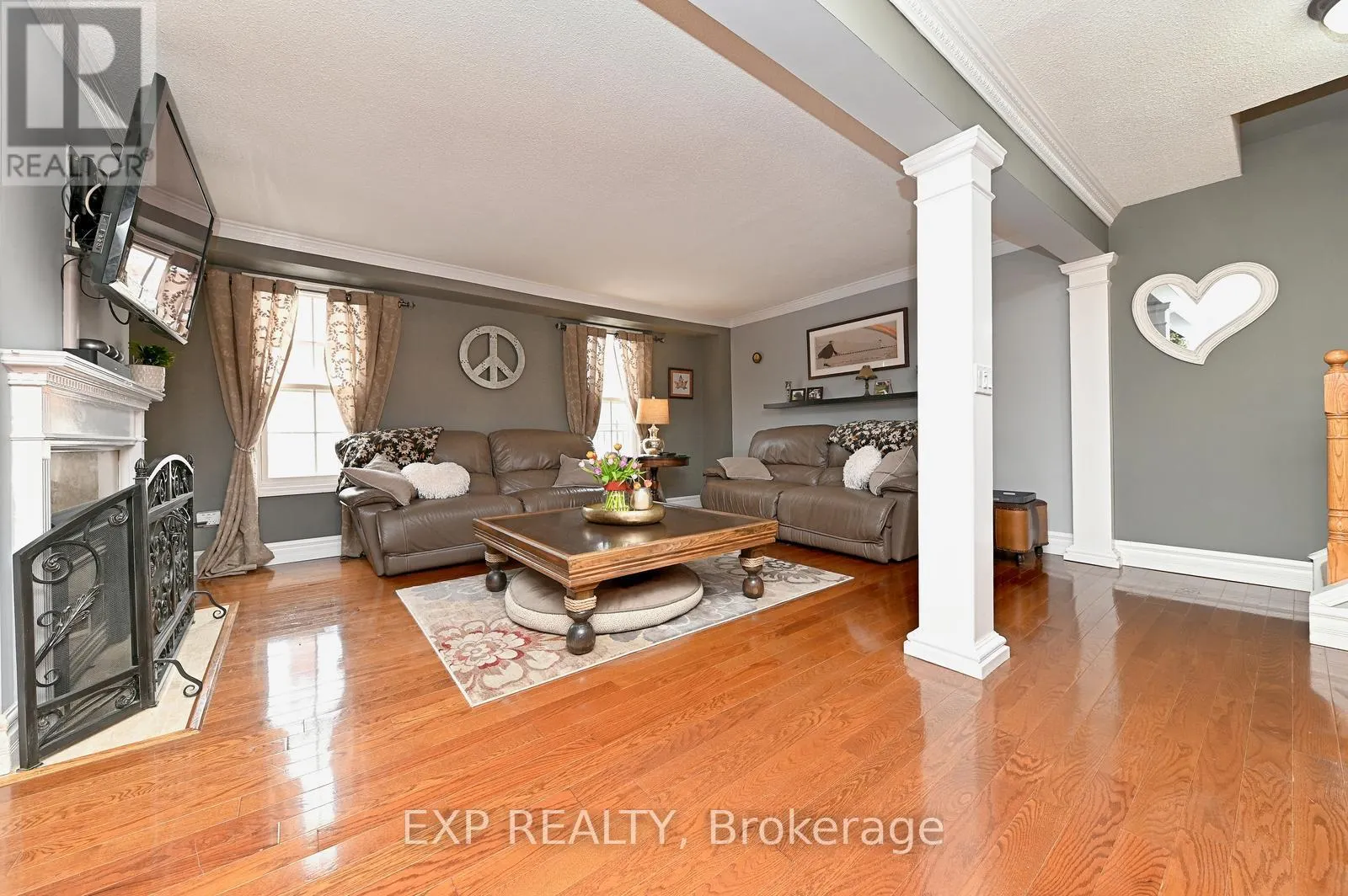 40 - 40 STORNWOOD COURT NE