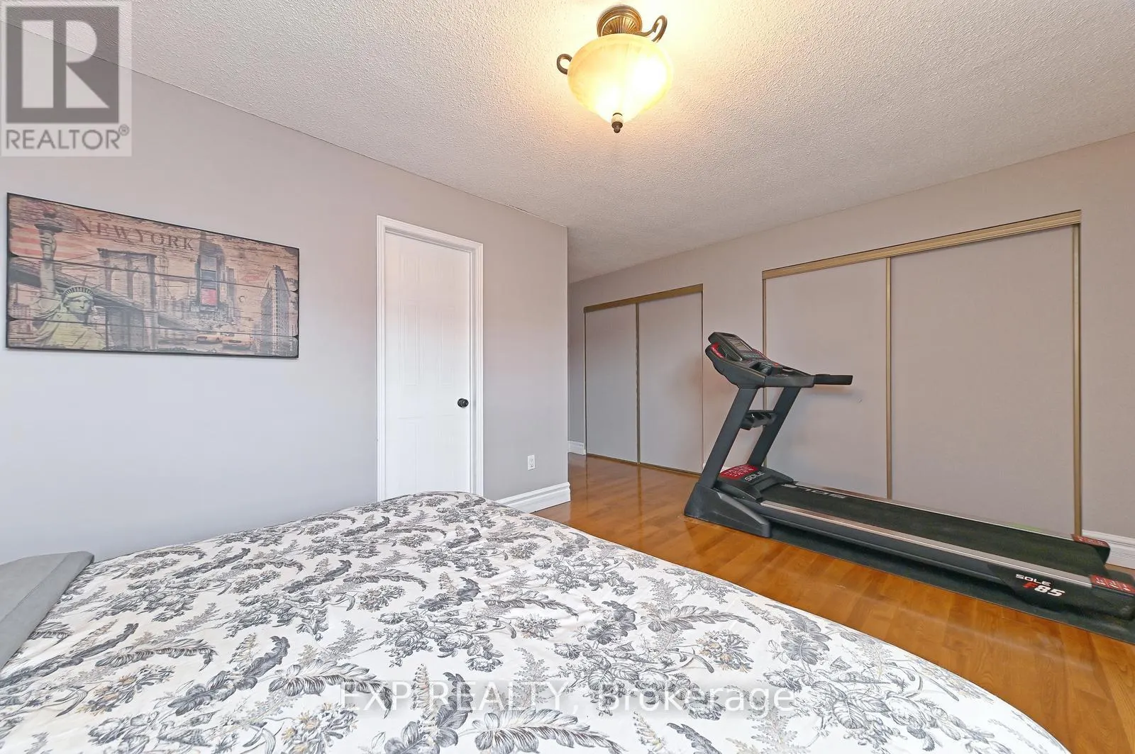 40 - 40 STORNWOOD COURT NE