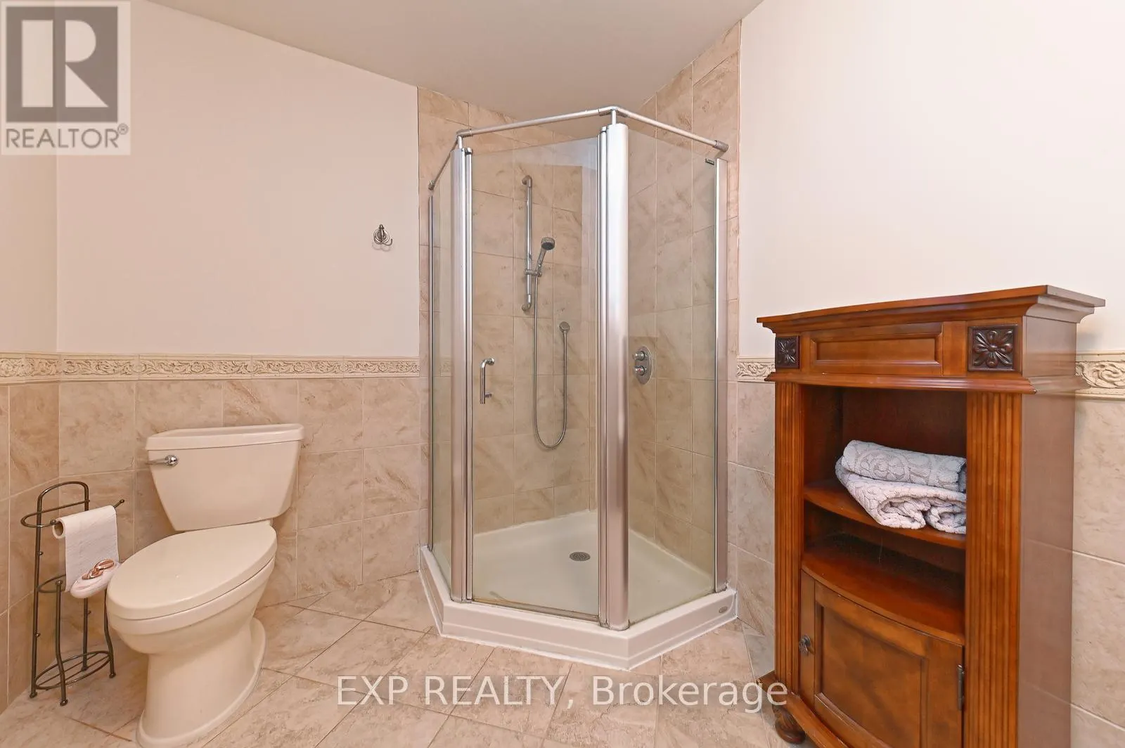 40 - 40 STORNWOOD COURT NE