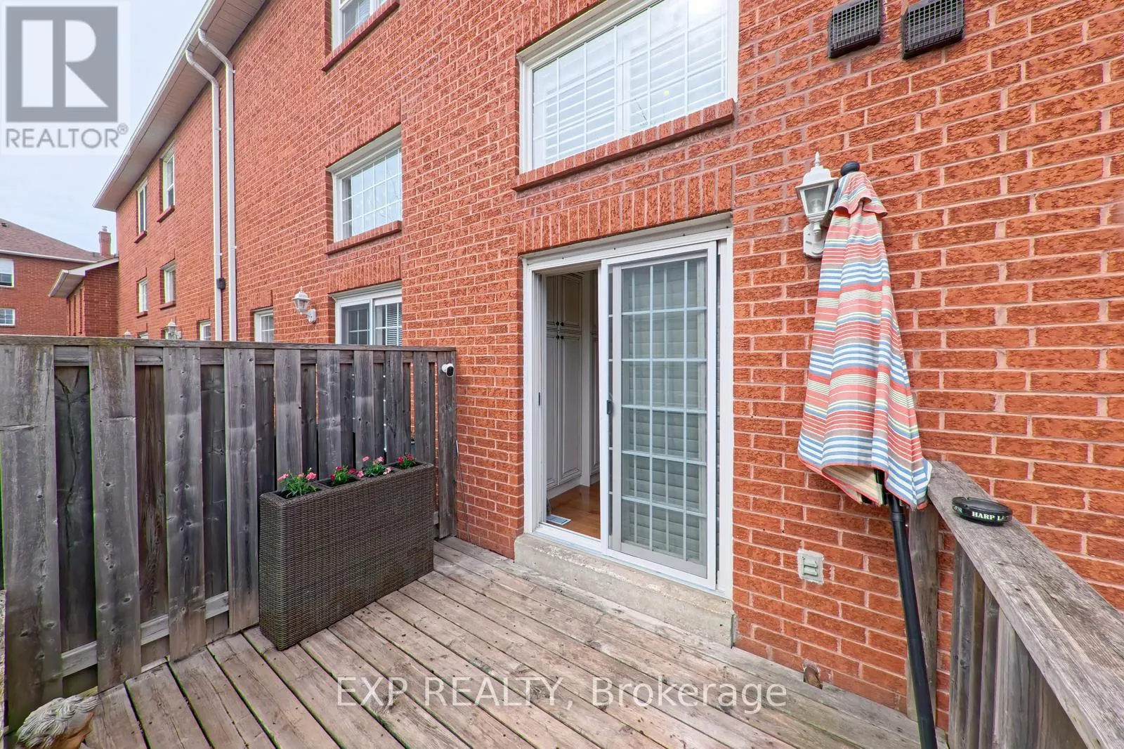 40 - 40 STORNWOOD COURT NE