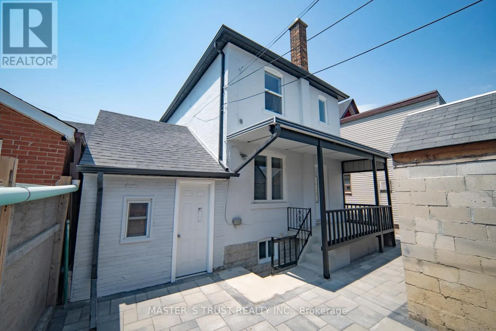 613 OLD WESTON ROAD S