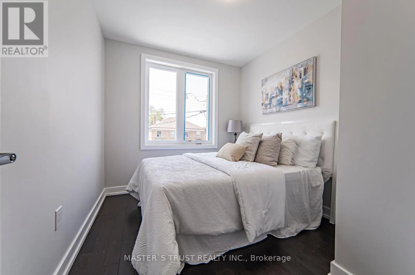 613 OLD WESTON ROAD S