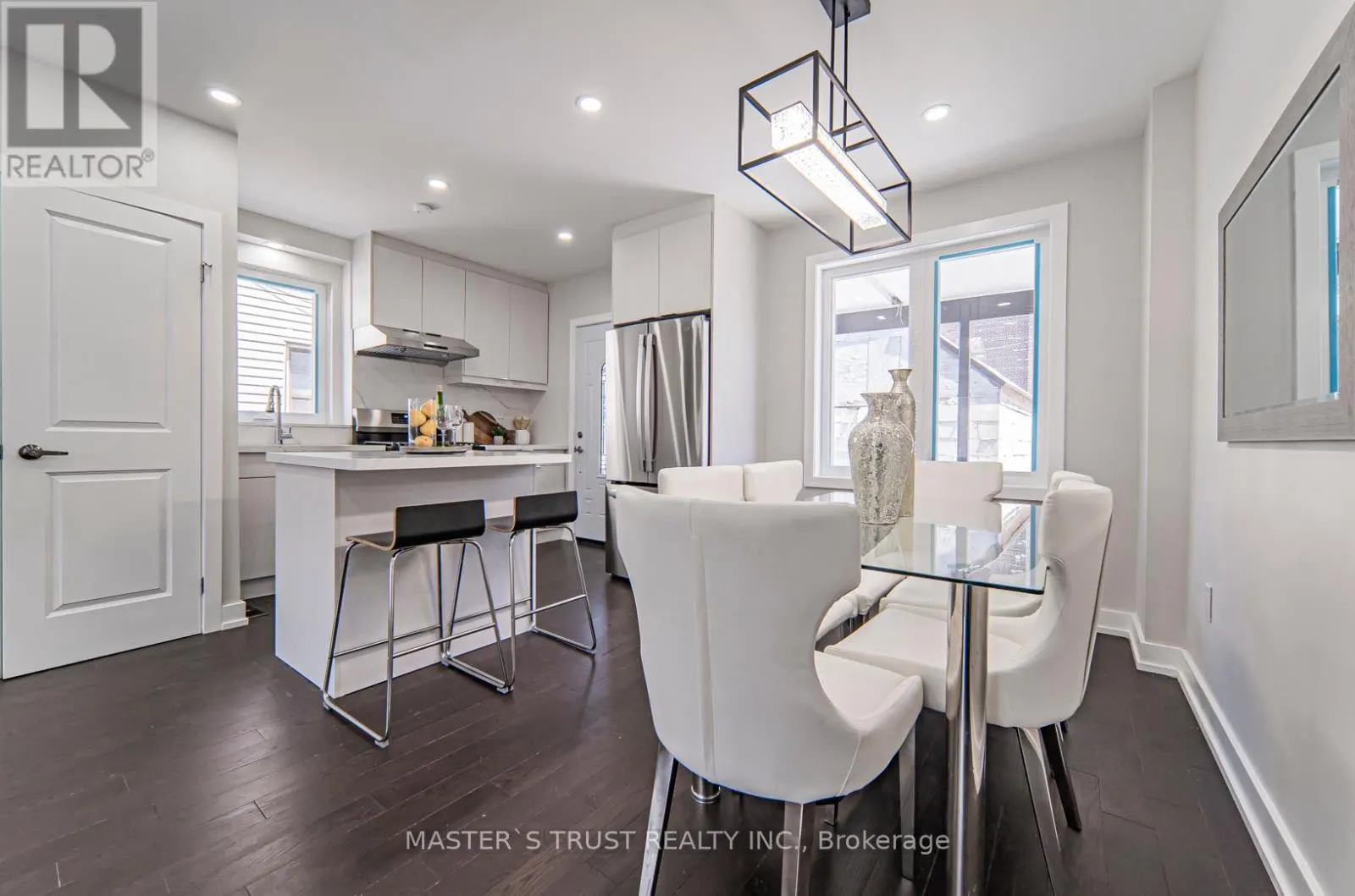 613 OLD WESTON ROAD S