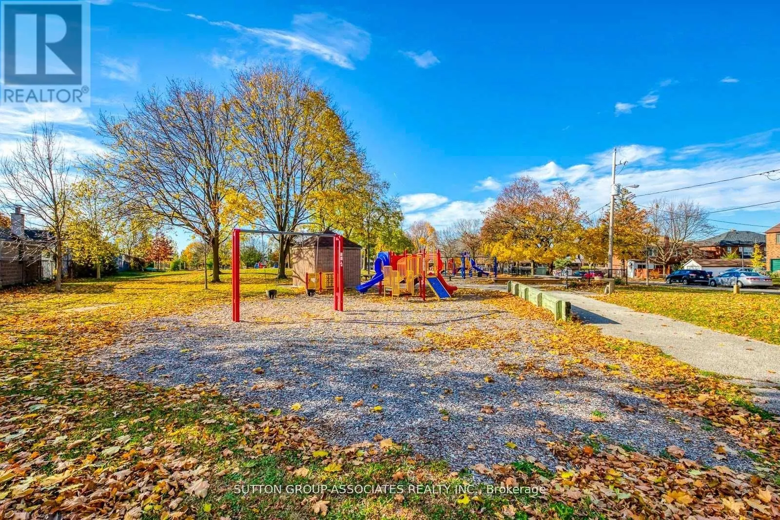 2ND FL. - 3564 EGLINTON AVENUE W