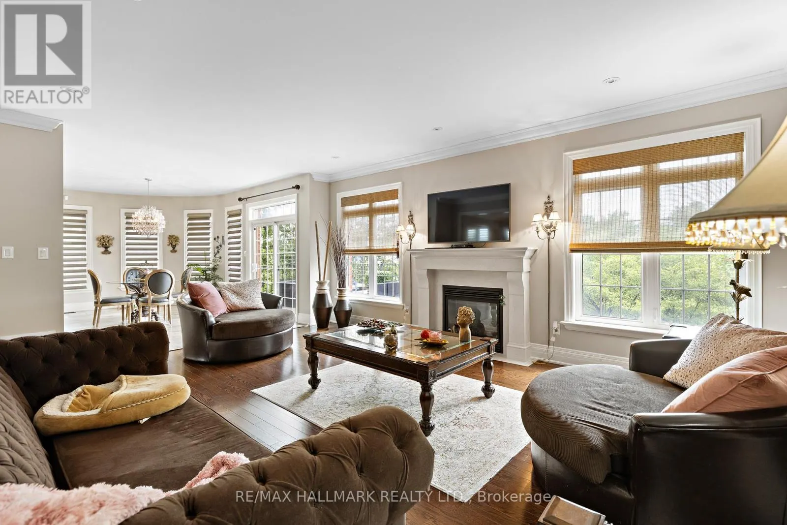 2485 MEADOWRIDGE DRIVE