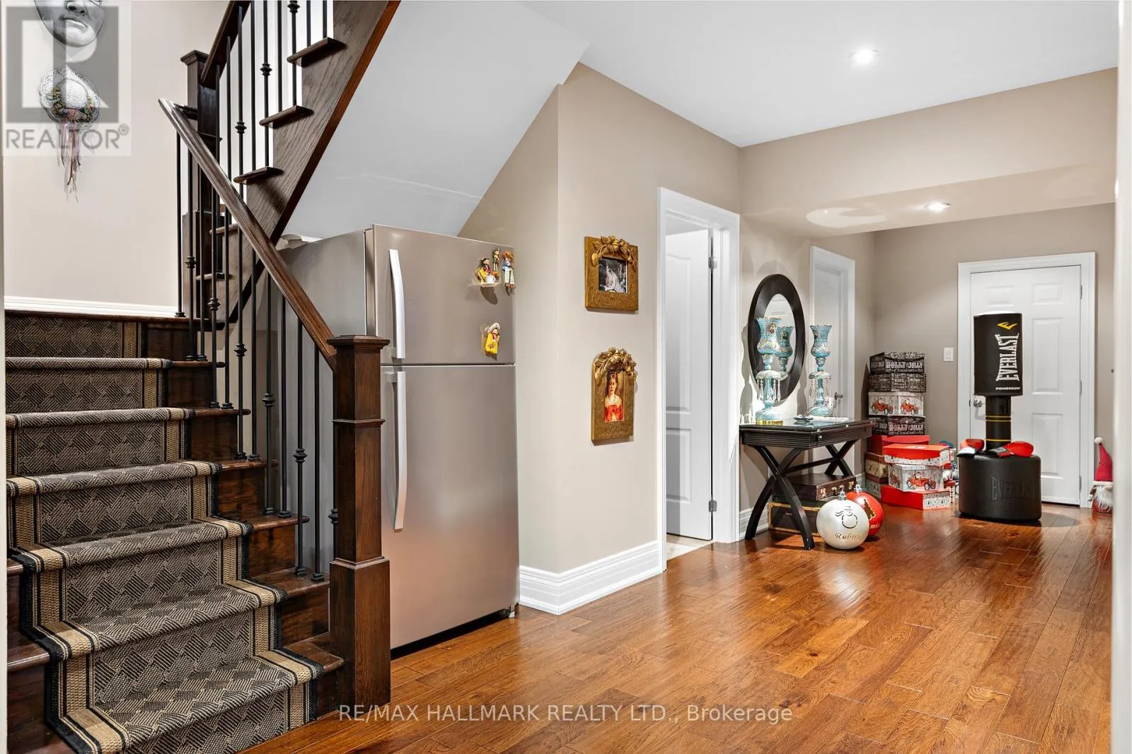 2485 MEADOWRIDGE DRIVE