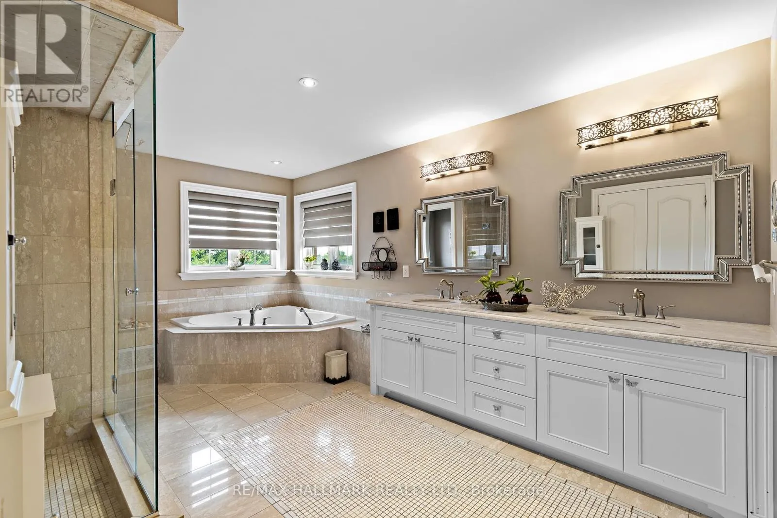 2485 MEADOWRIDGE DRIVE