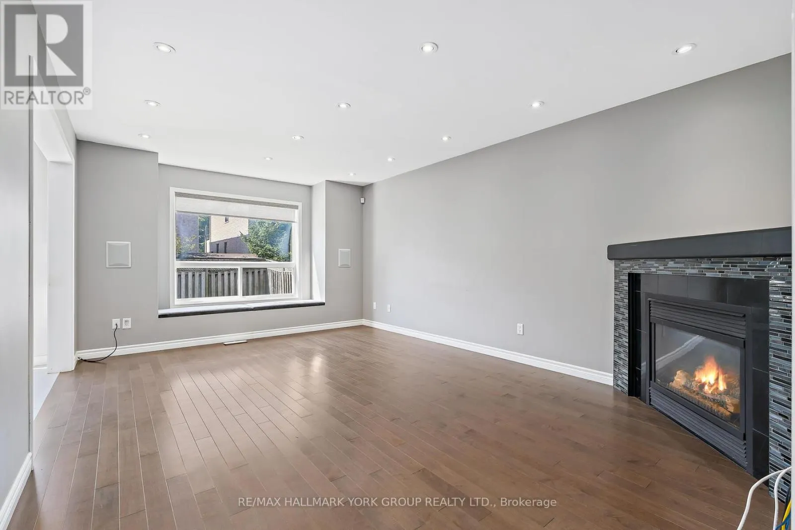 5562 BROADPATH GATE