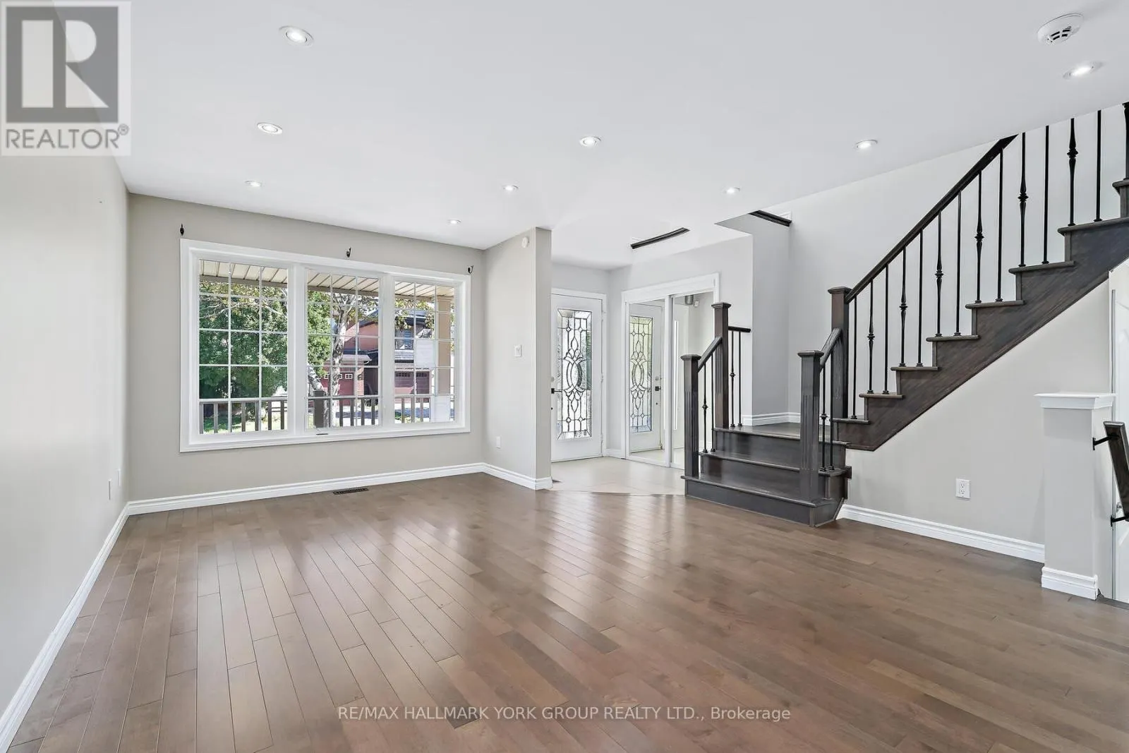 5562 BROADPATH GATE
