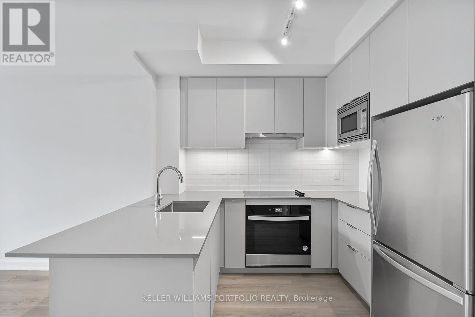 1601 - 3079 TRAFALGAR ROAD