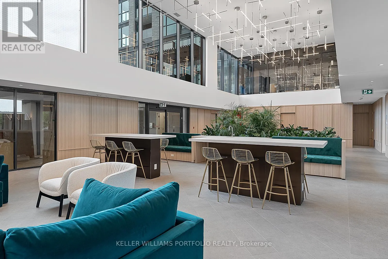1601 - 3079 TRAFALGAR ROAD