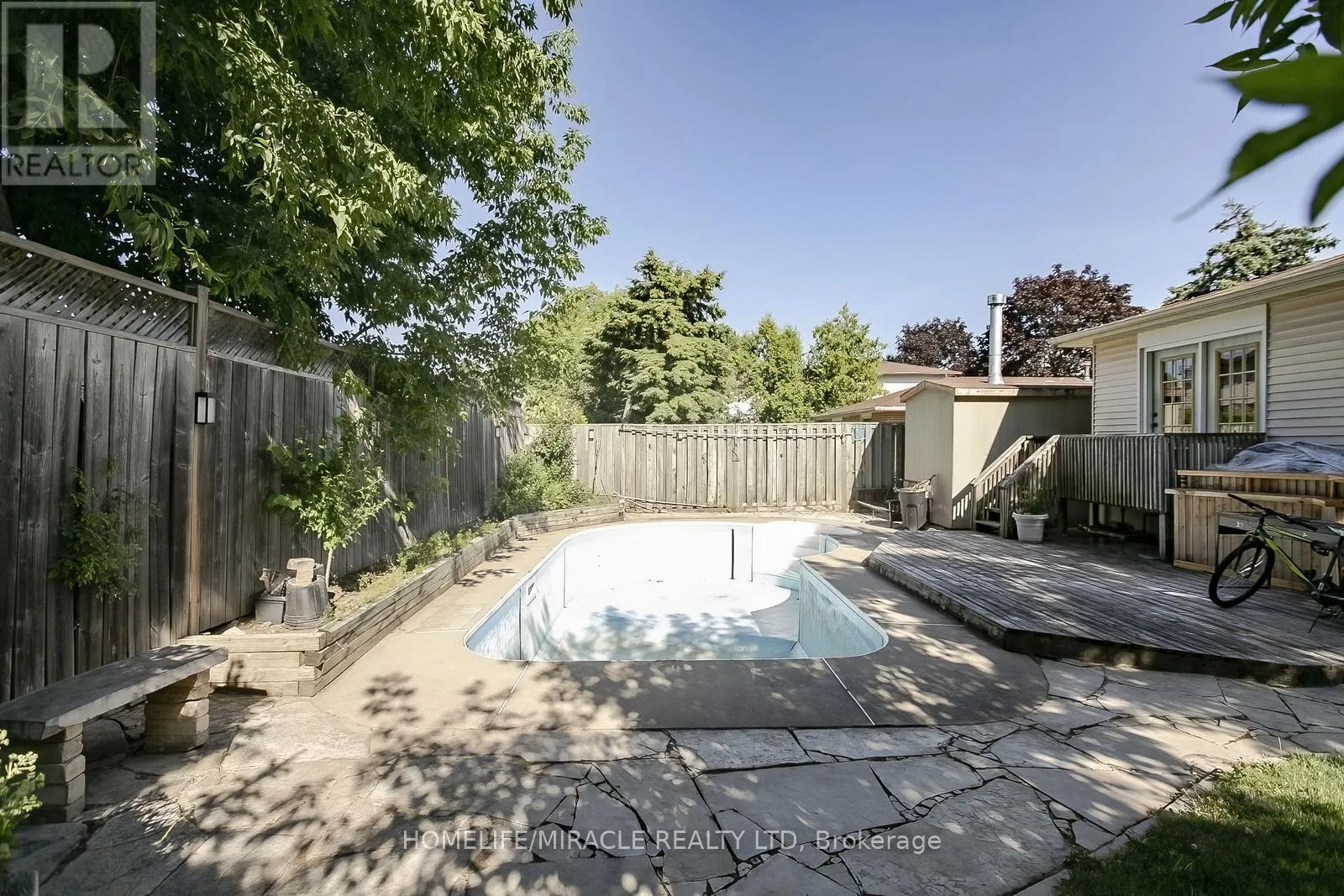 46 REIGATE AVENUE