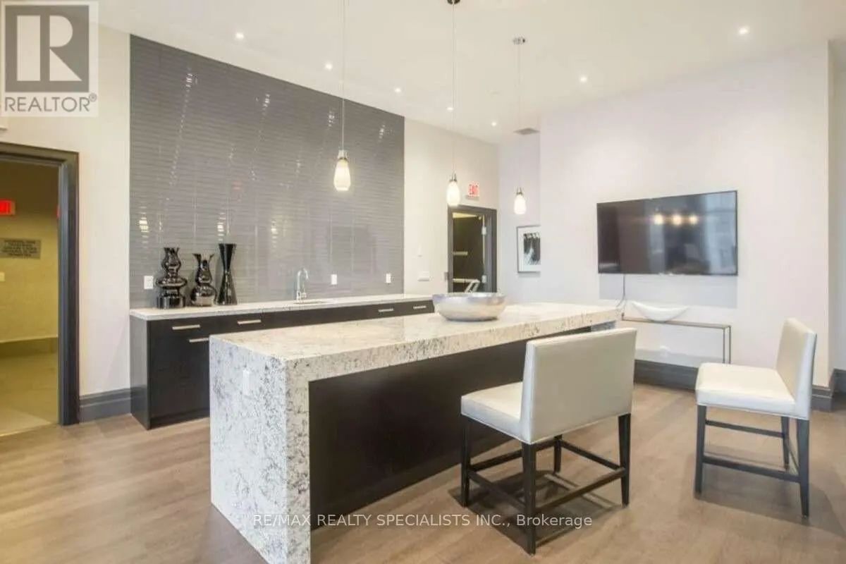 1202 - 55 SPEERS ROAD