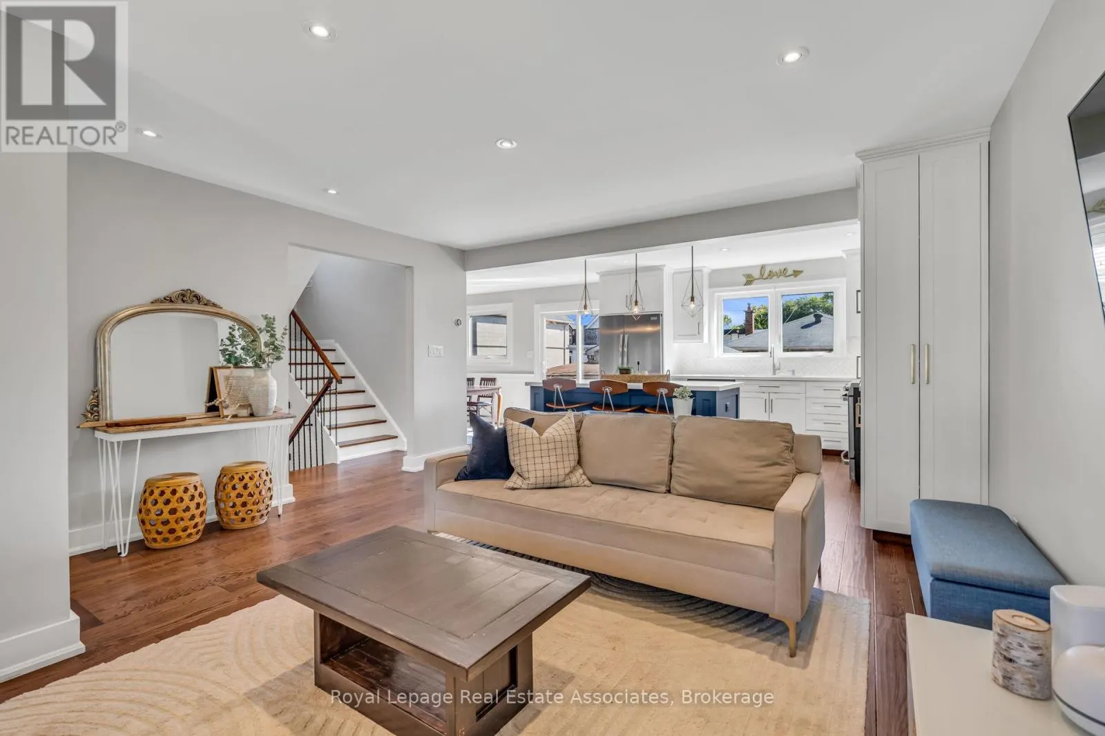 944 TENTH STREET