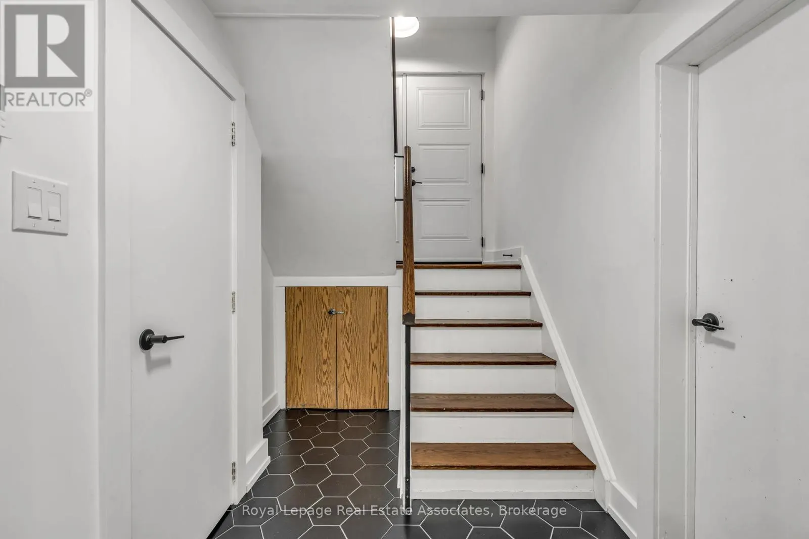 944 TENTH STREET