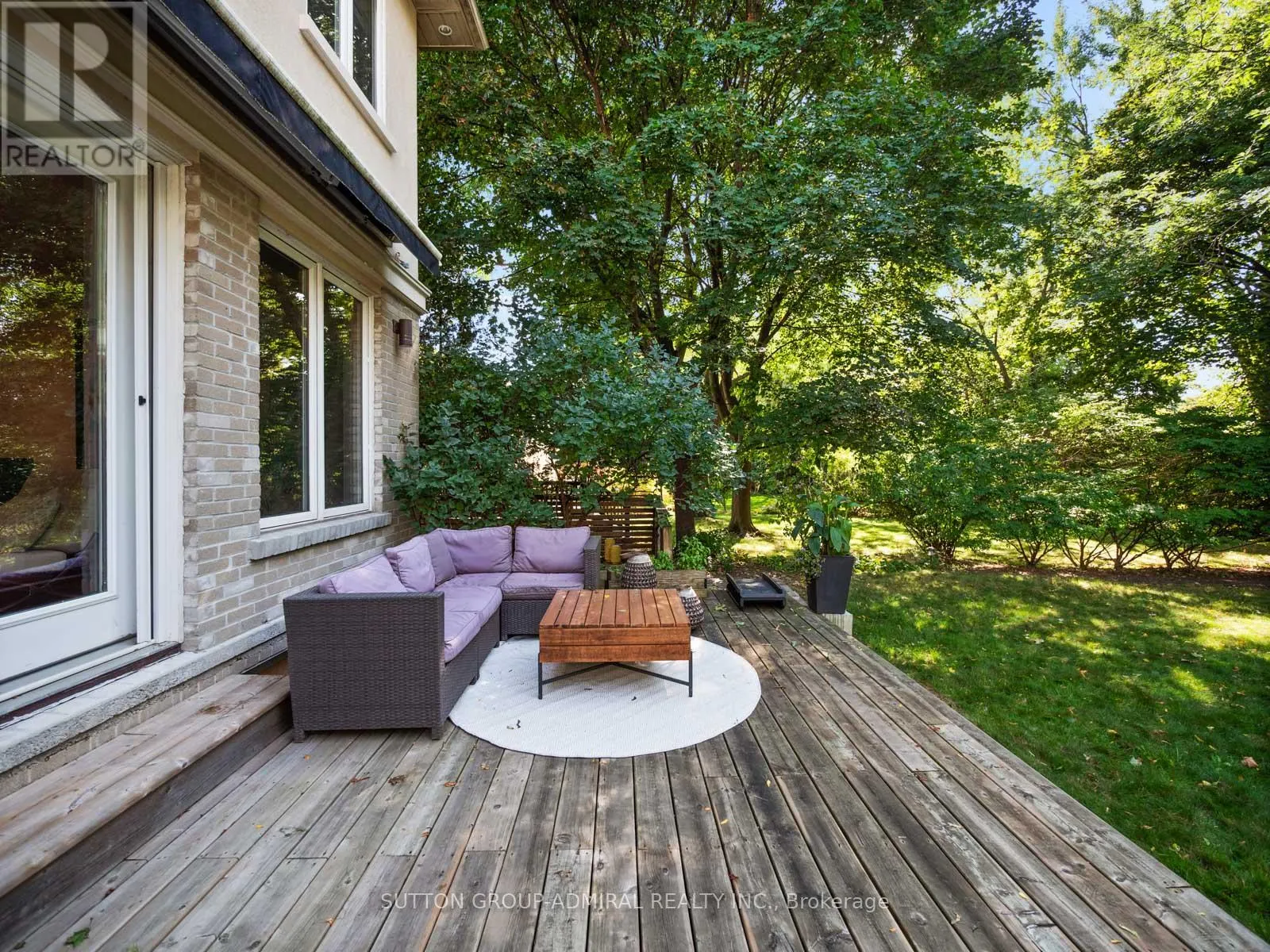 26 PUCKERIDGE CRESCENT