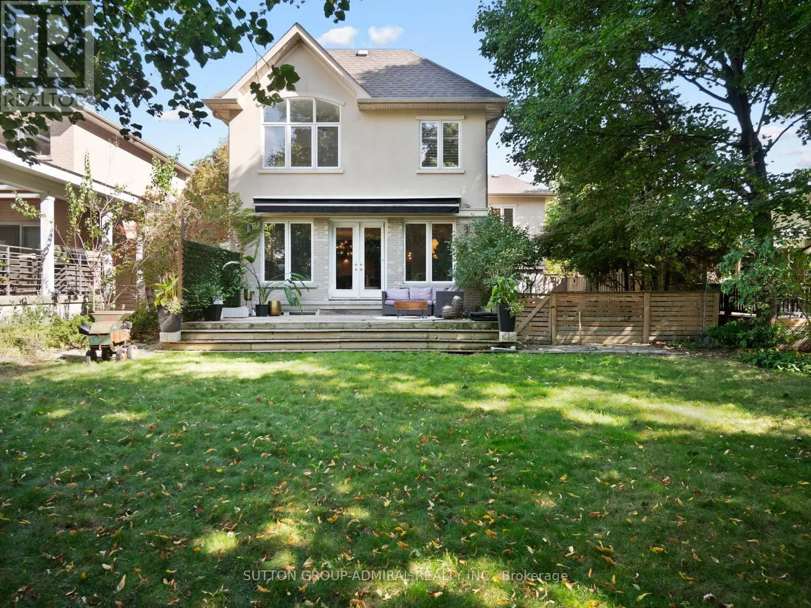 26 PUCKERIDGE CRESCENT