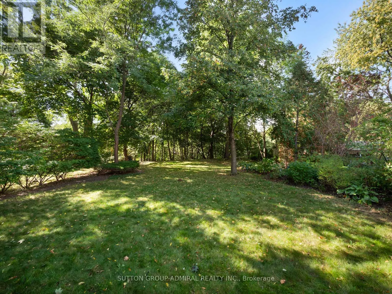 26 PUCKERIDGE CRESCENT