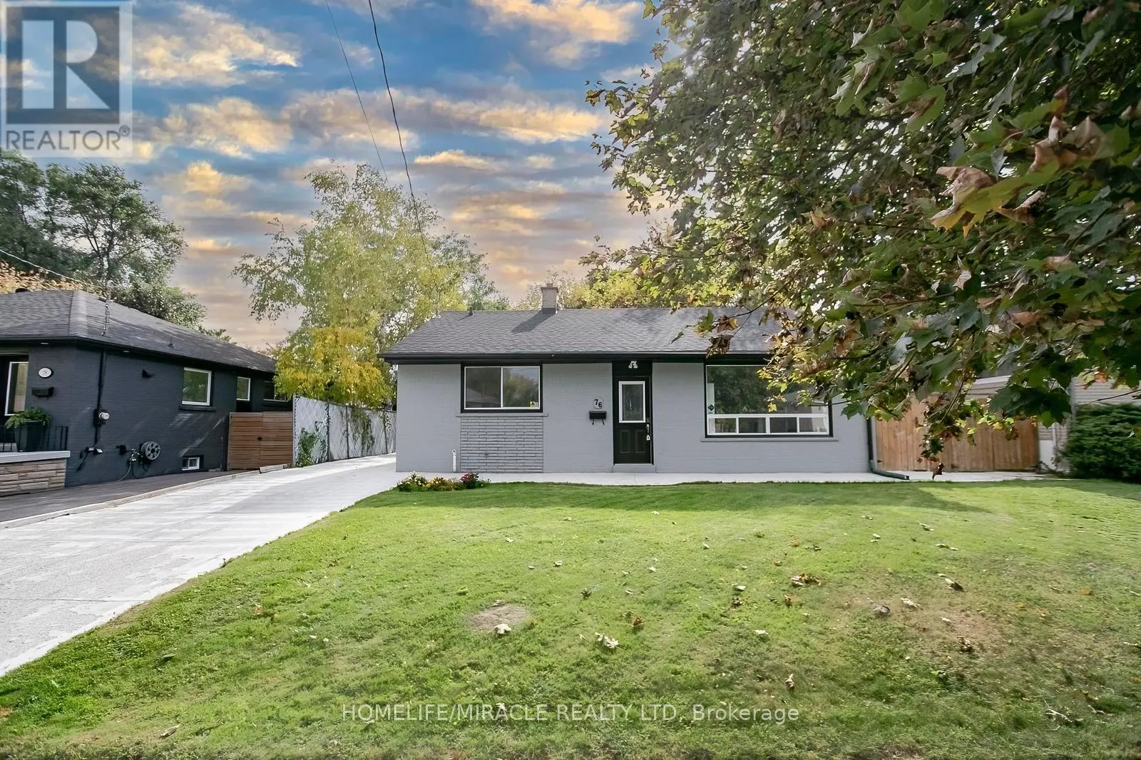 76 RAYLAWN CRESCENT