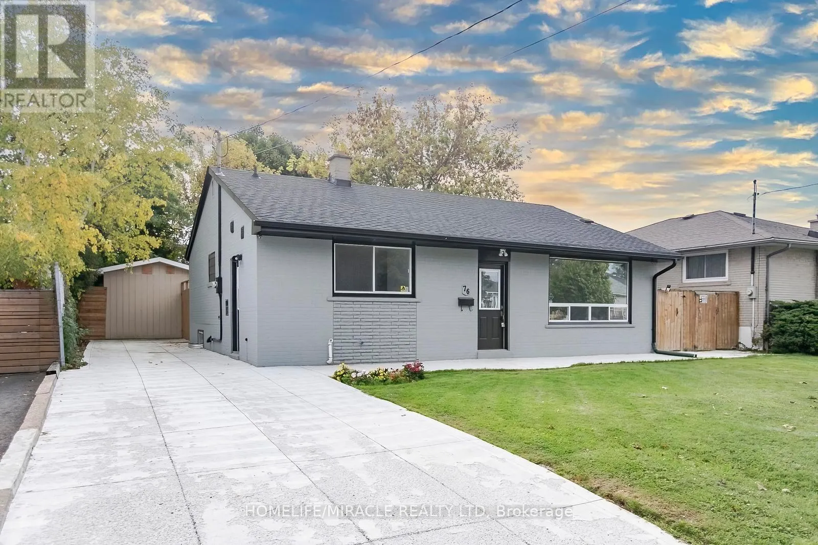 76 RAYLAWN CRESCENT