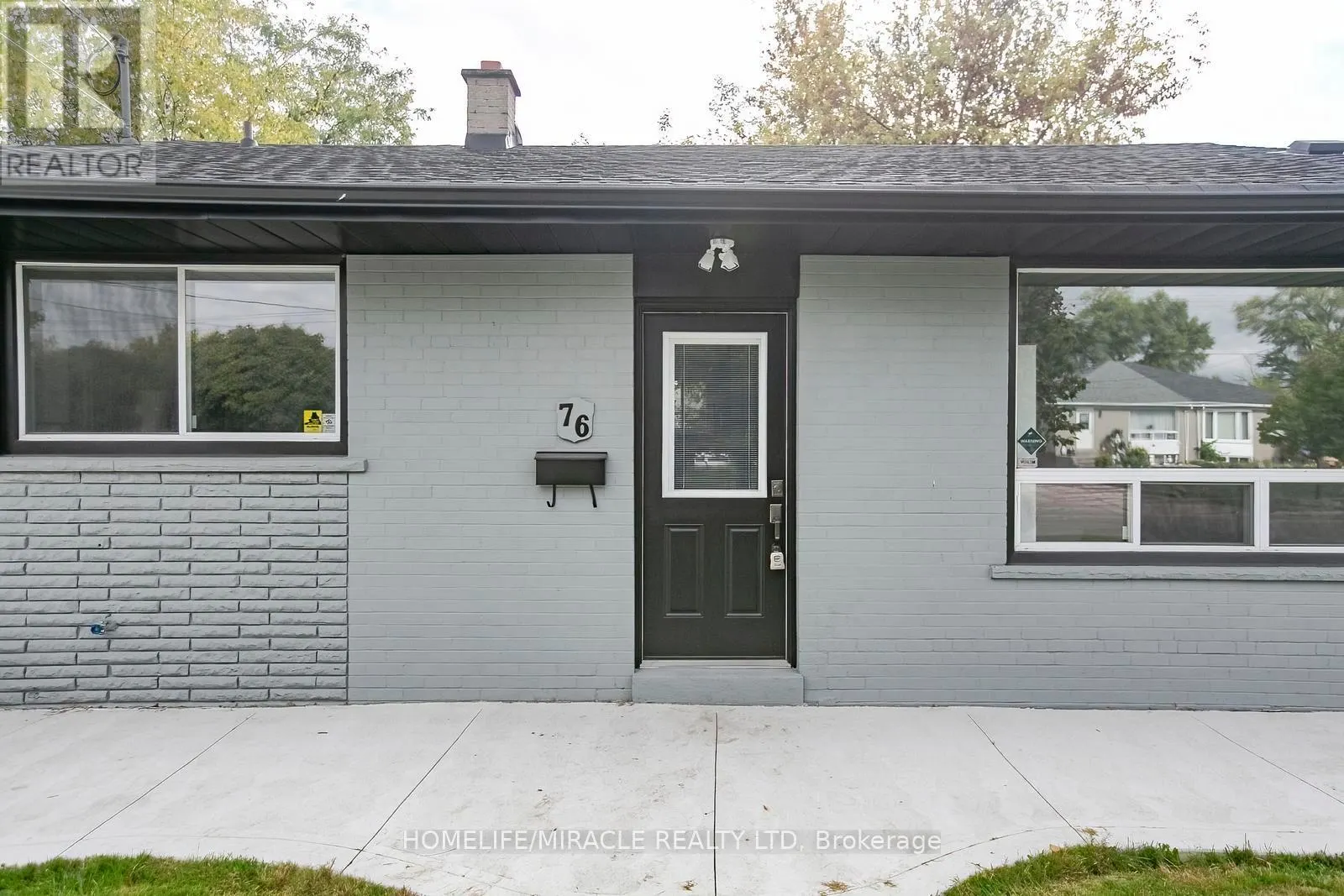 76 RAYLAWN CRESCENT