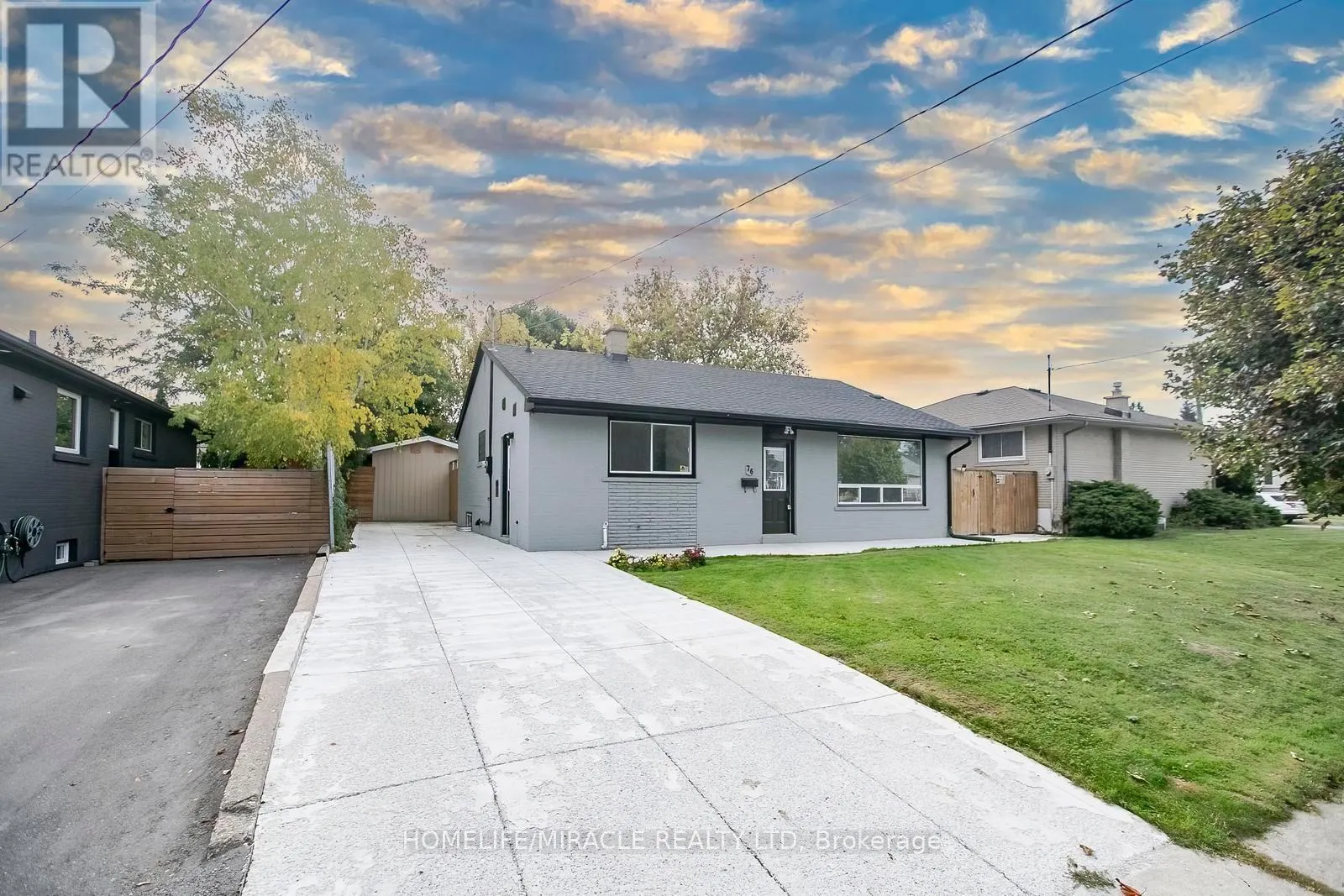 76 RAYLAWN CRESCENT