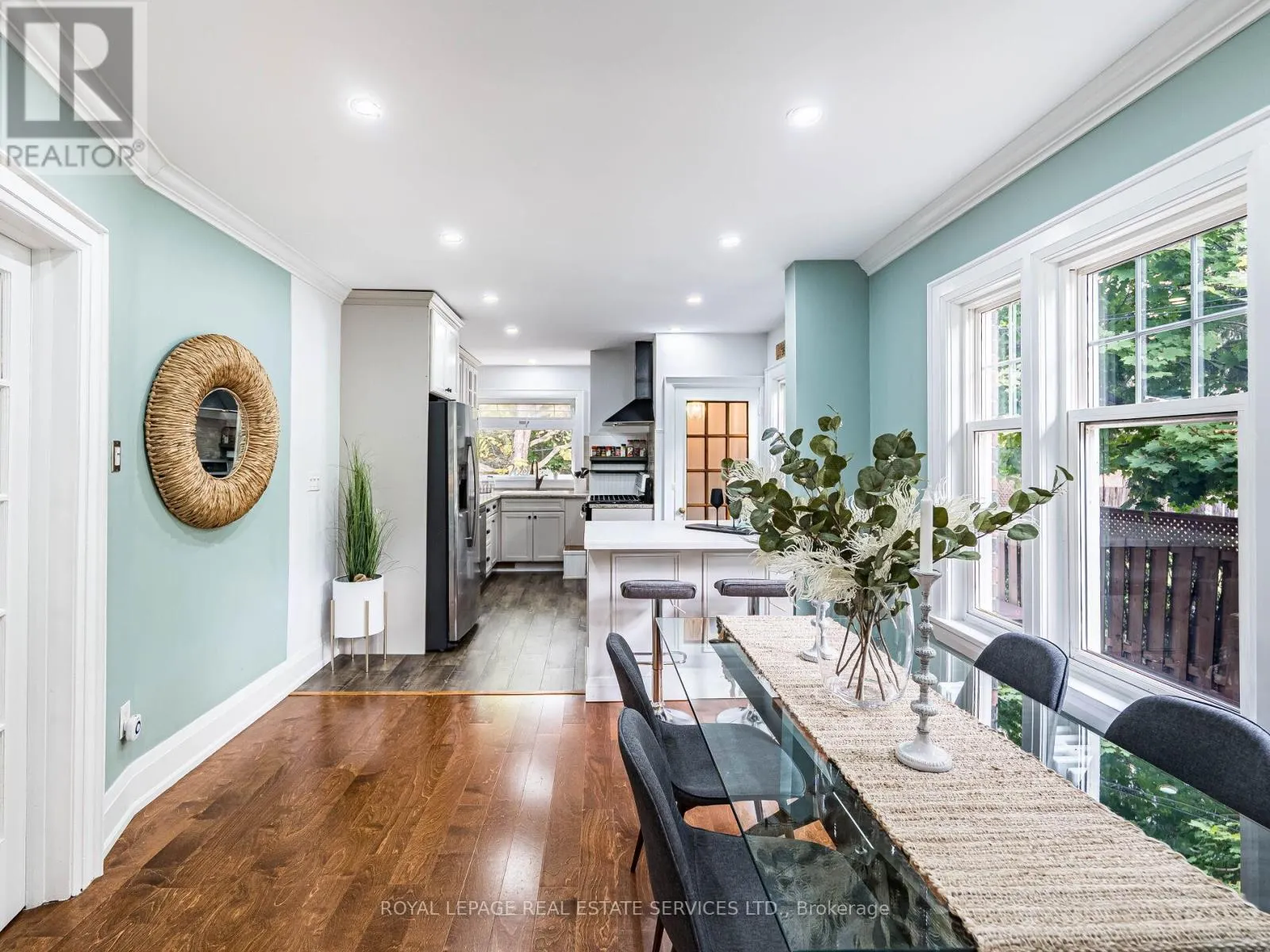 92 MILL STREET S