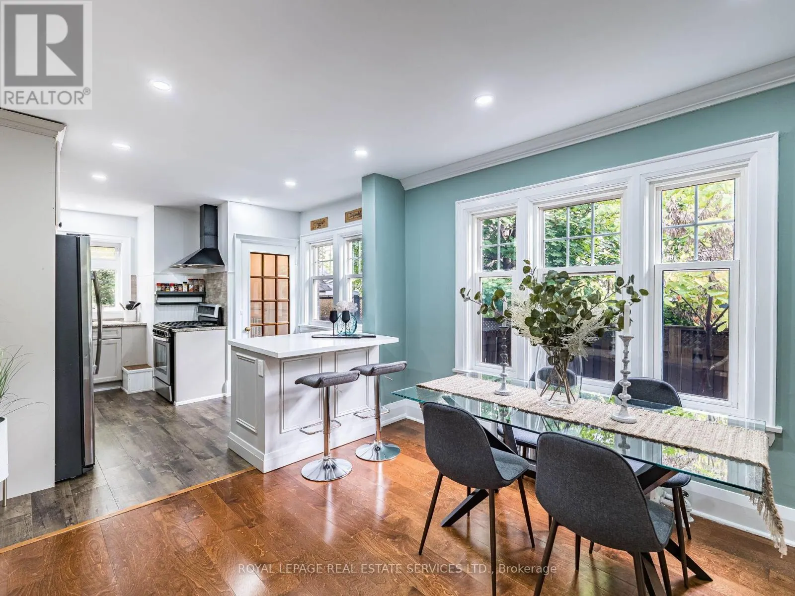 92 MILL STREET S