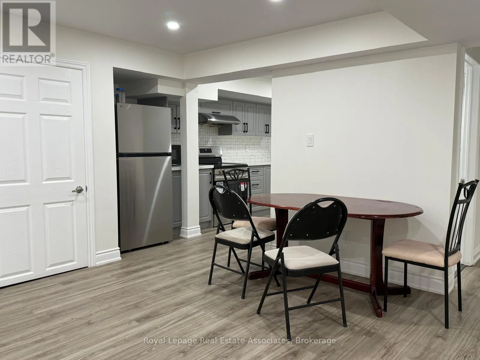 7 LAVALLEE CRESCENT