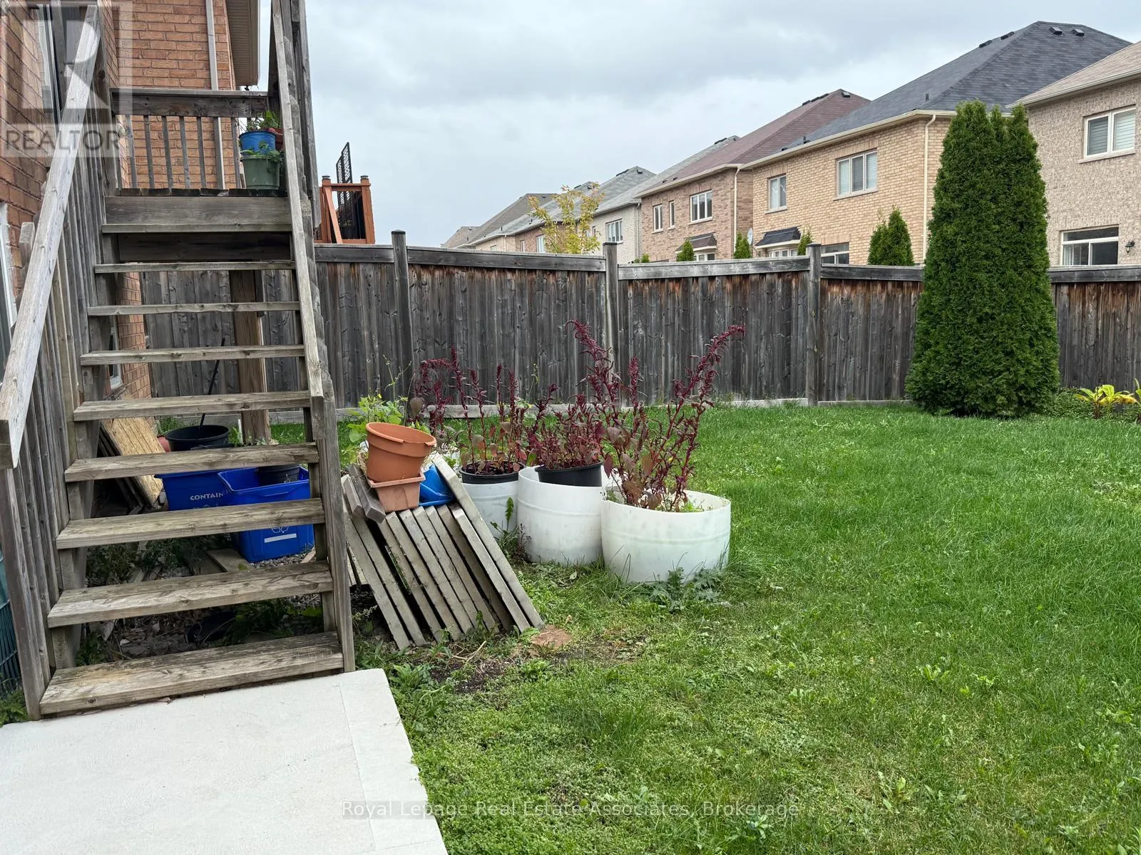 7 LAVALLEE CRESCENT