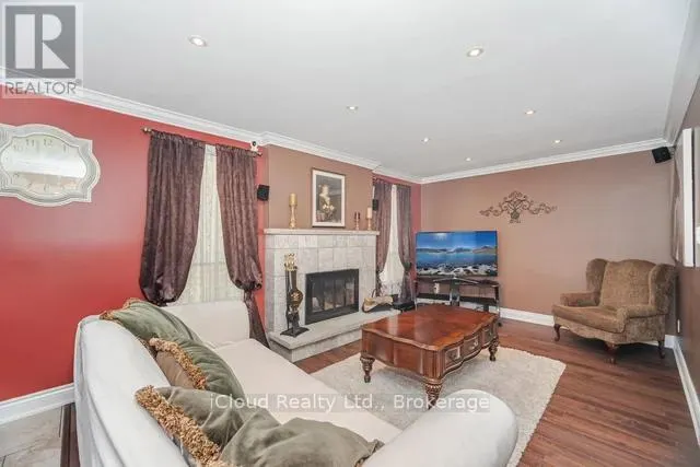 33 CORKETT DRIVE