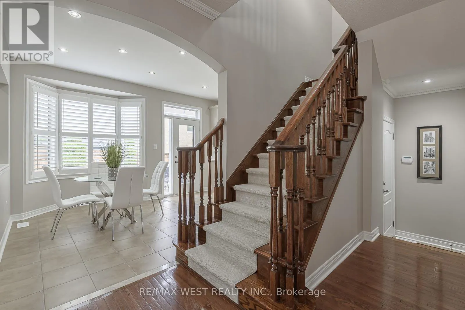 17 HAWKRIDGE TRAIL