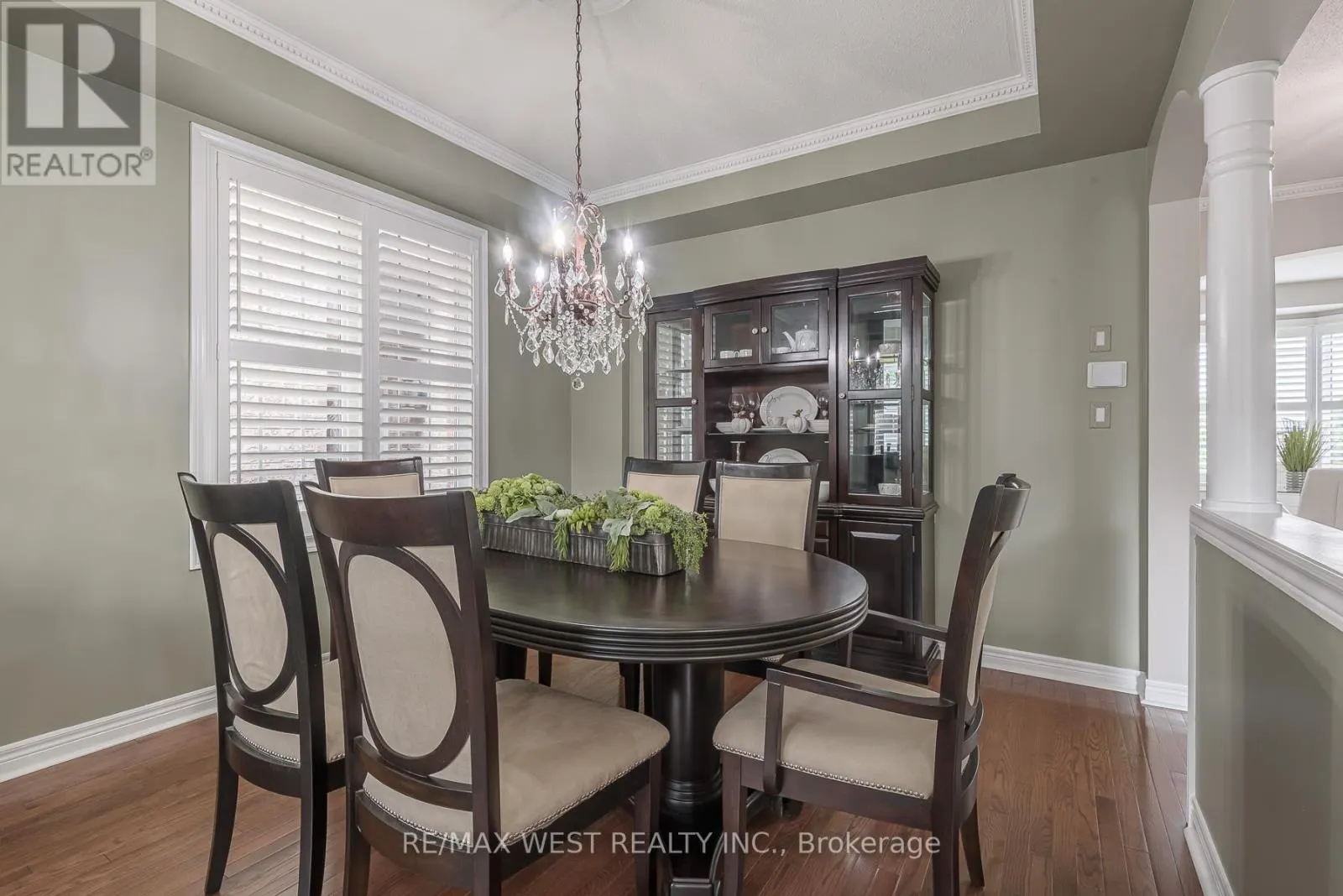 17 HAWKRIDGE TRAIL