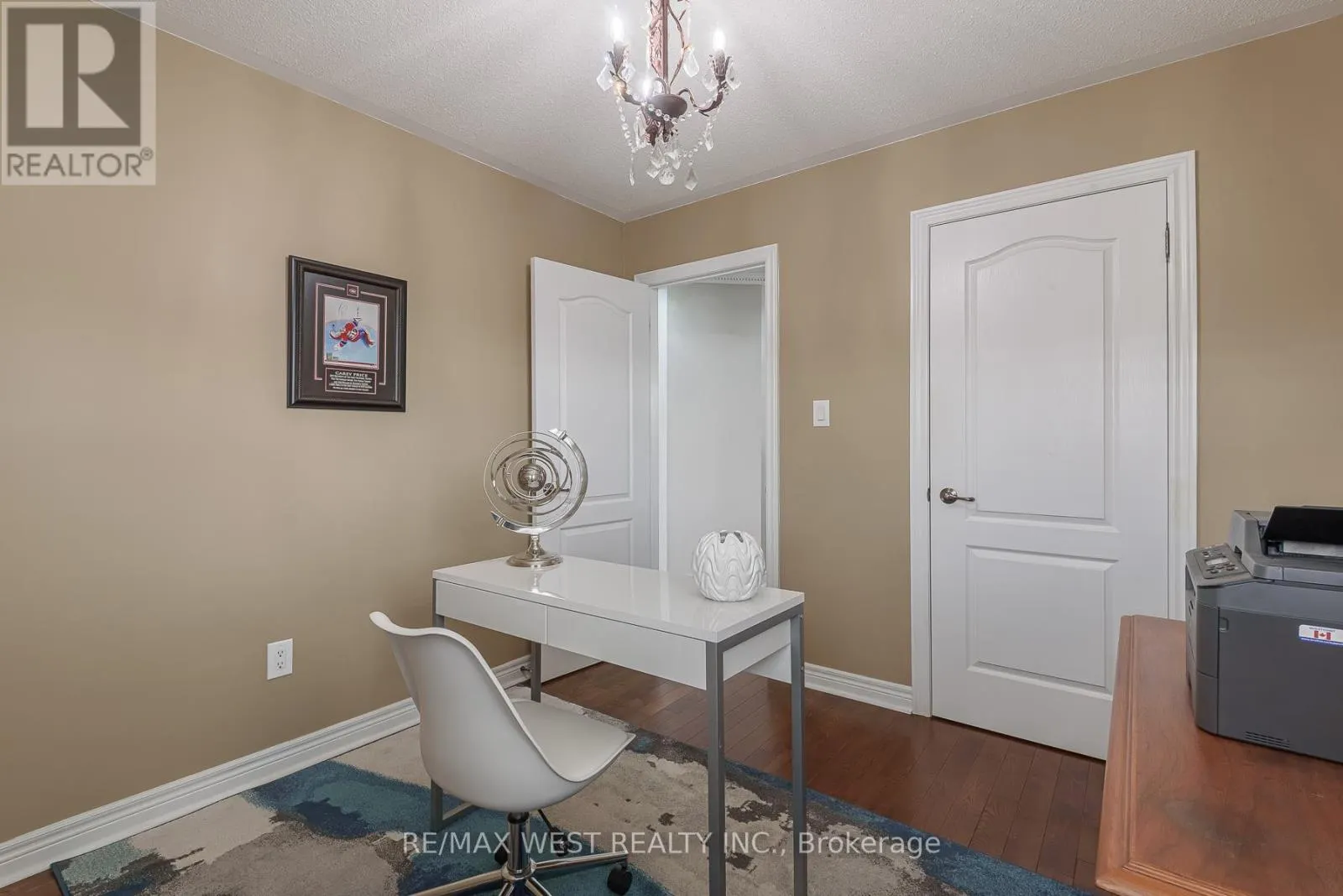 17 HAWKRIDGE TRAIL