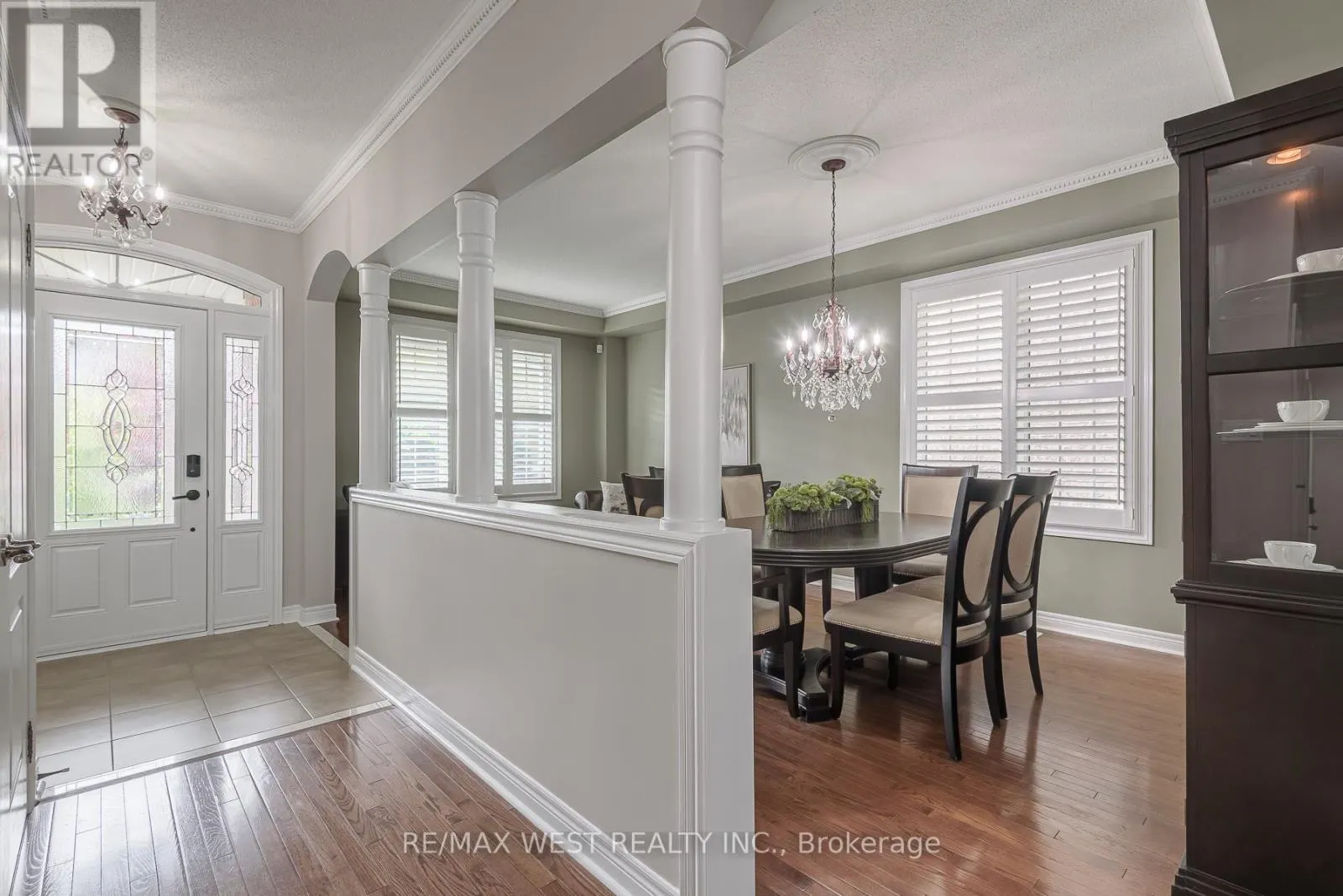 17 HAWKRIDGE TRAIL