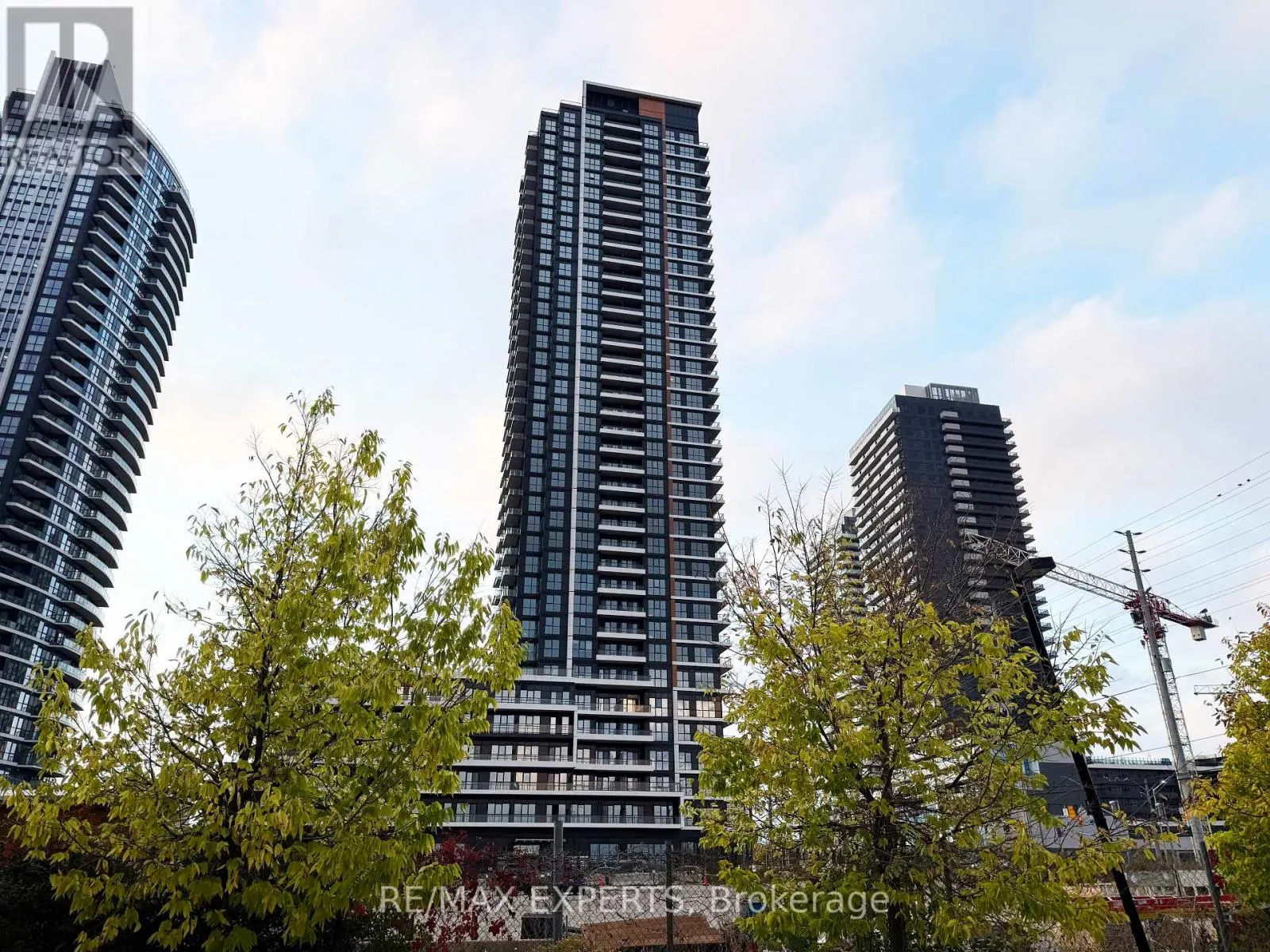 2701 - 15 WATERGARDEN DRIVE