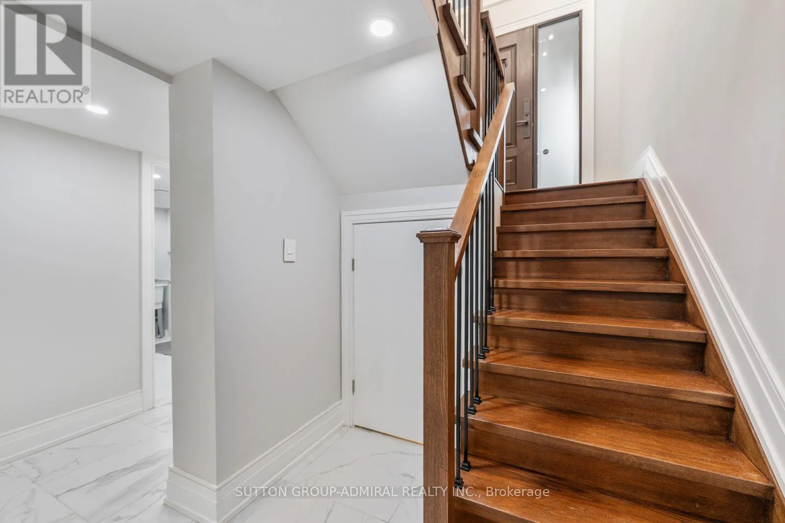 41 WATERFORD DRIVE