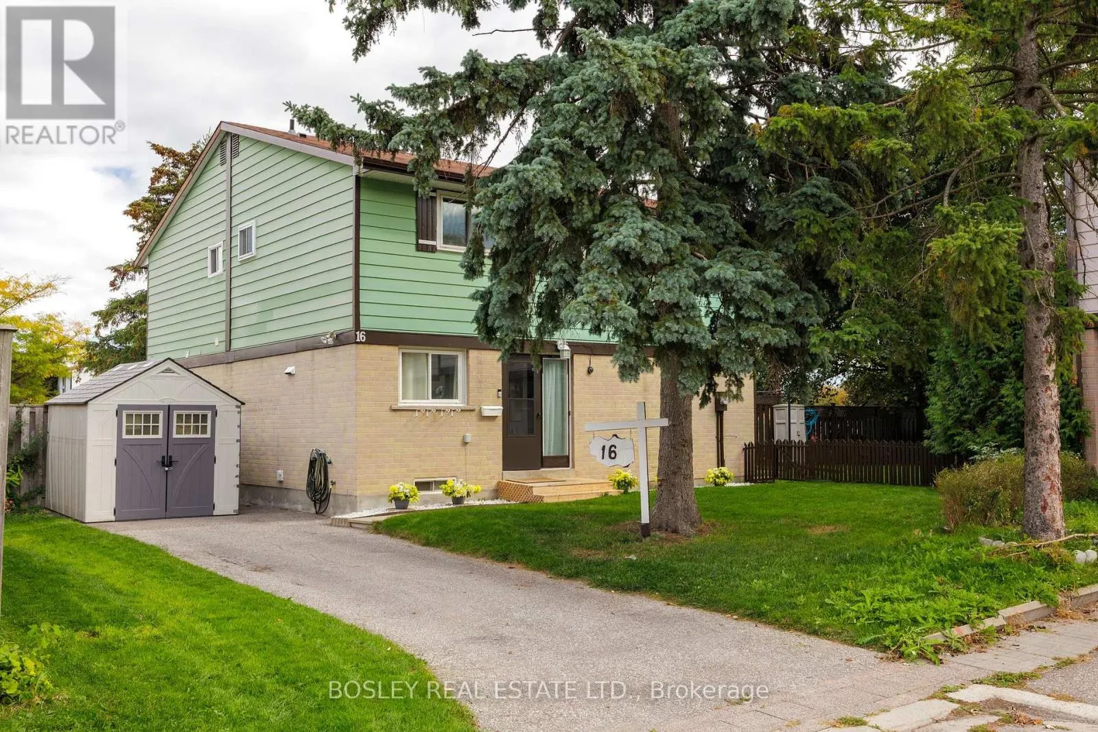 16 GRAND RIVER COURT