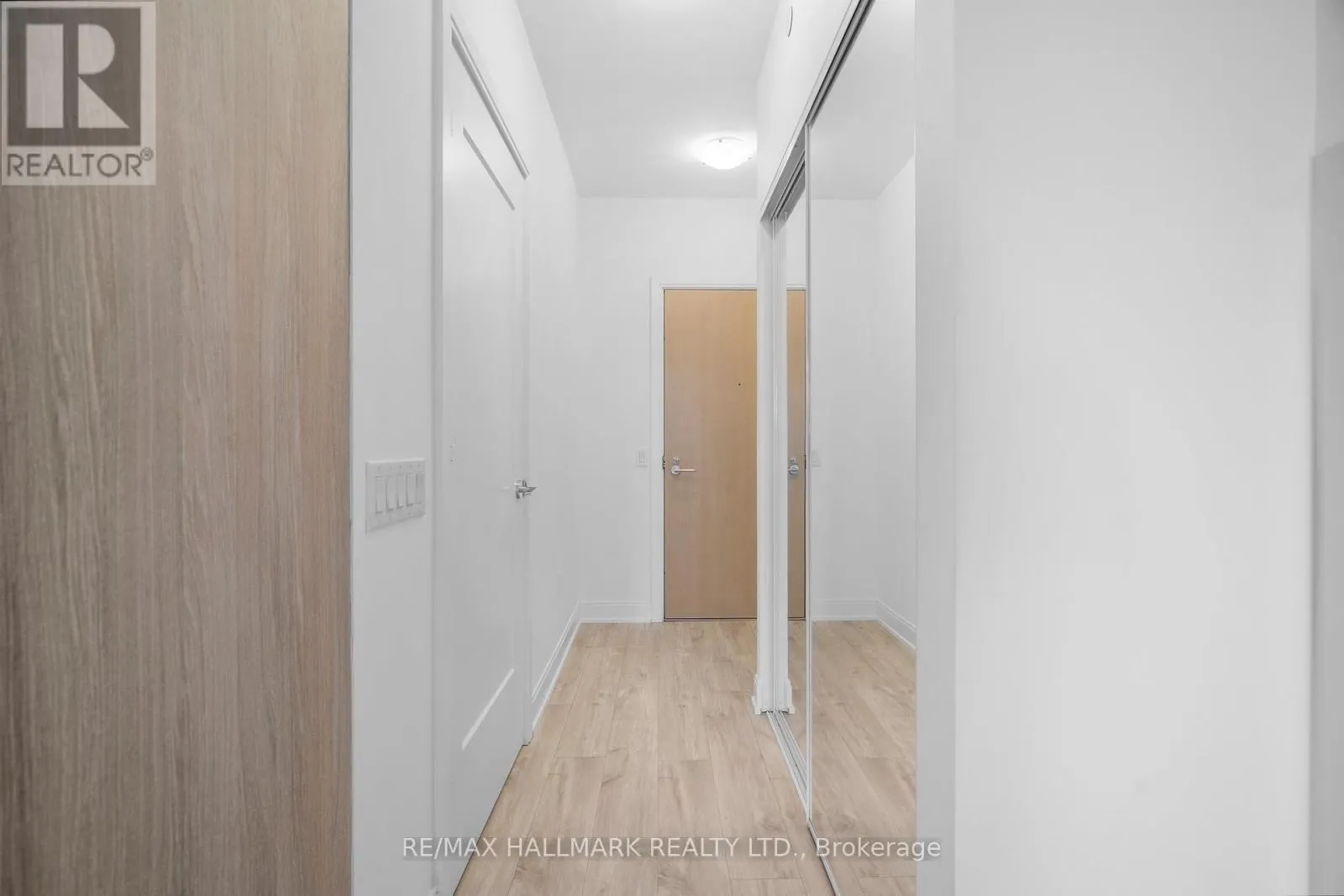 601 - 65 ANNIE CRAIG DRIVE