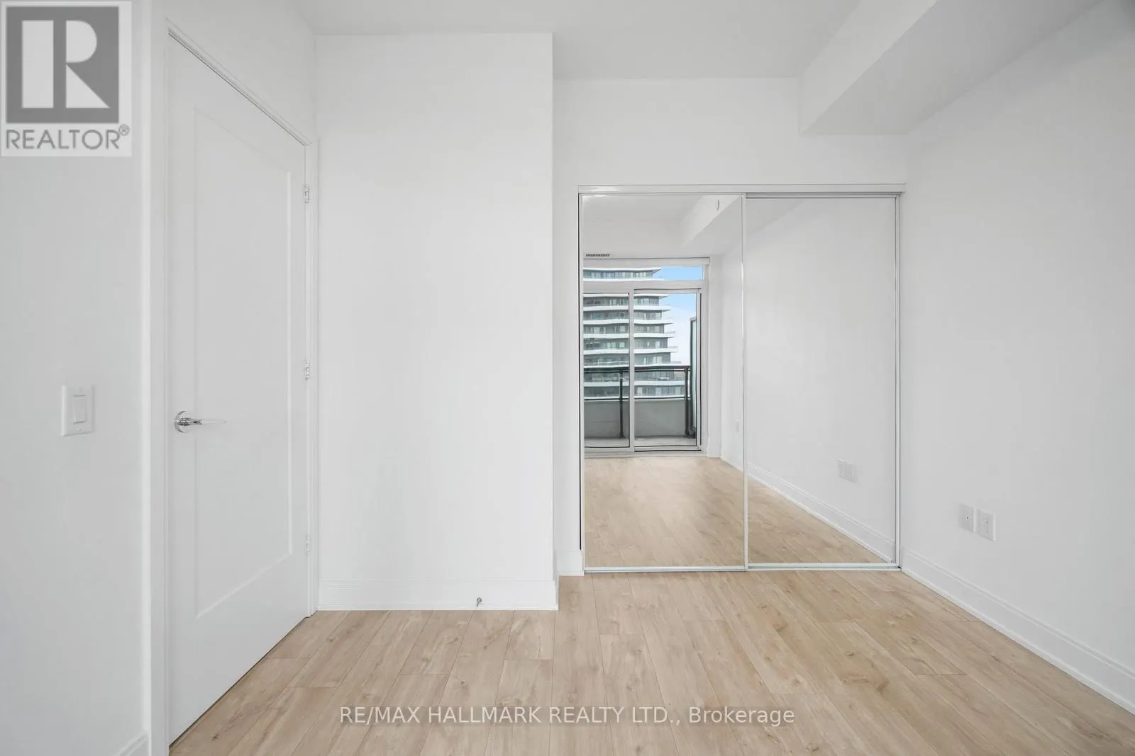 601 - 65 ANNIE CRAIG DRIVE