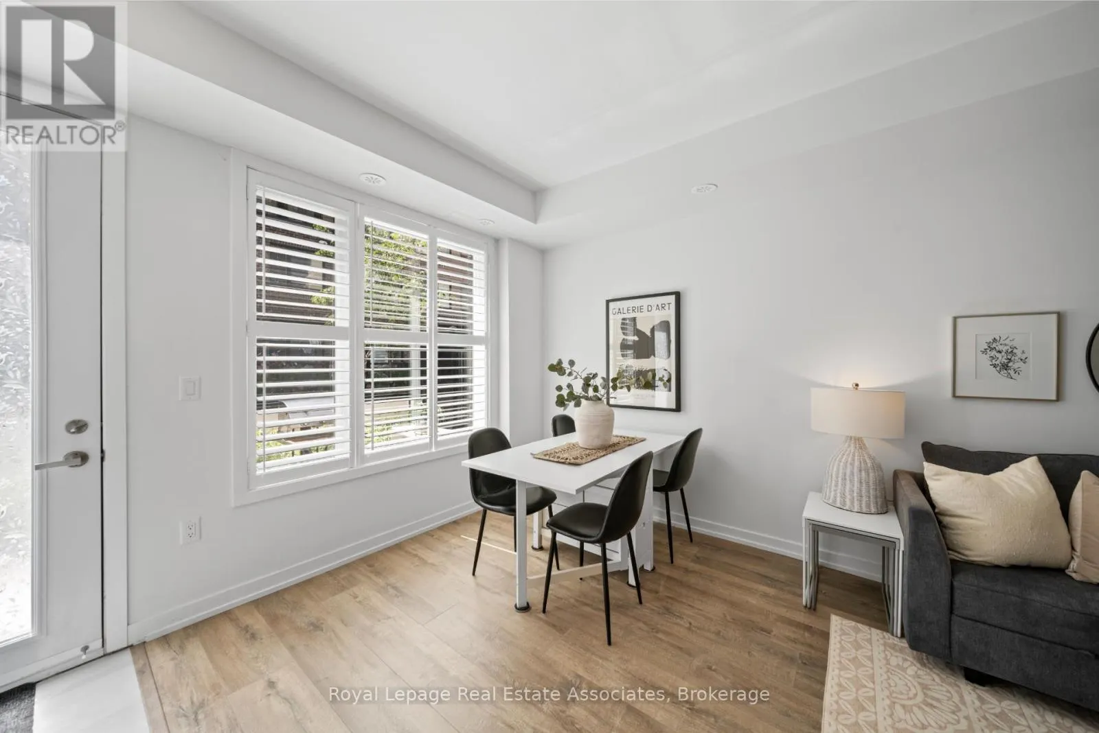 10 - 3546 COLONIAL DRIVE