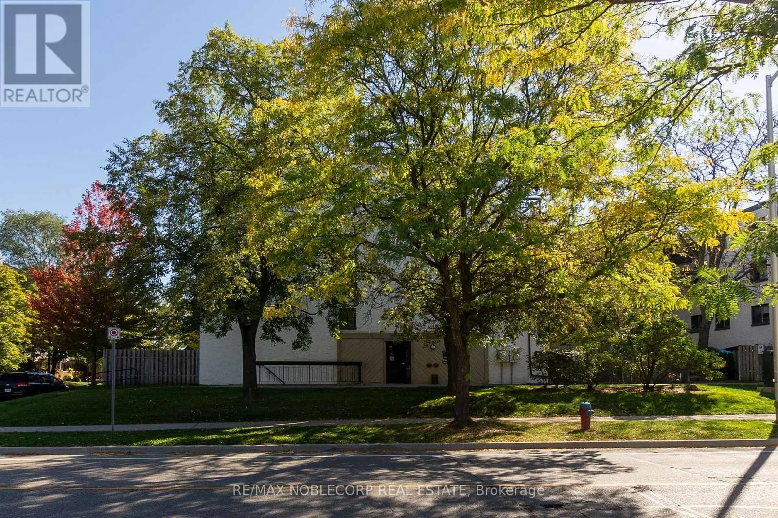 124 - 1050 FALGARWOOD DRIVE