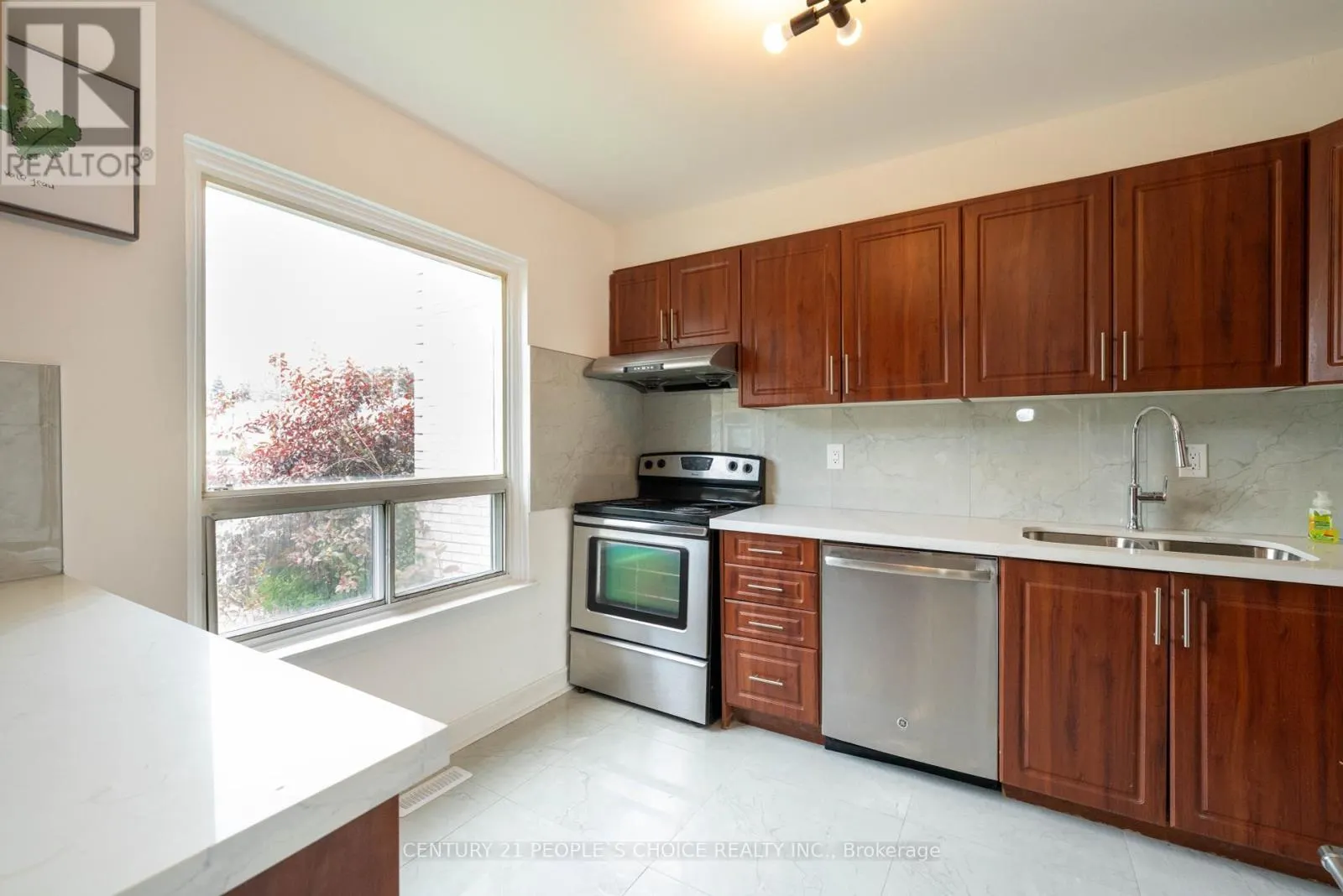 28 - 7440 GOREWAY DRIVE