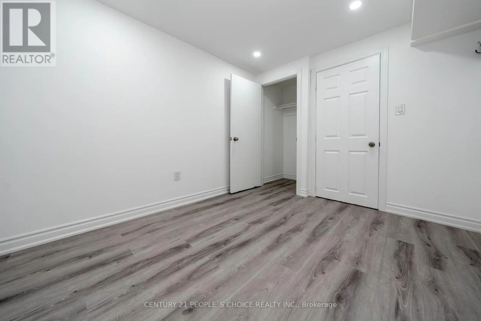 28 - 7440 GOREWAY DRIVE
