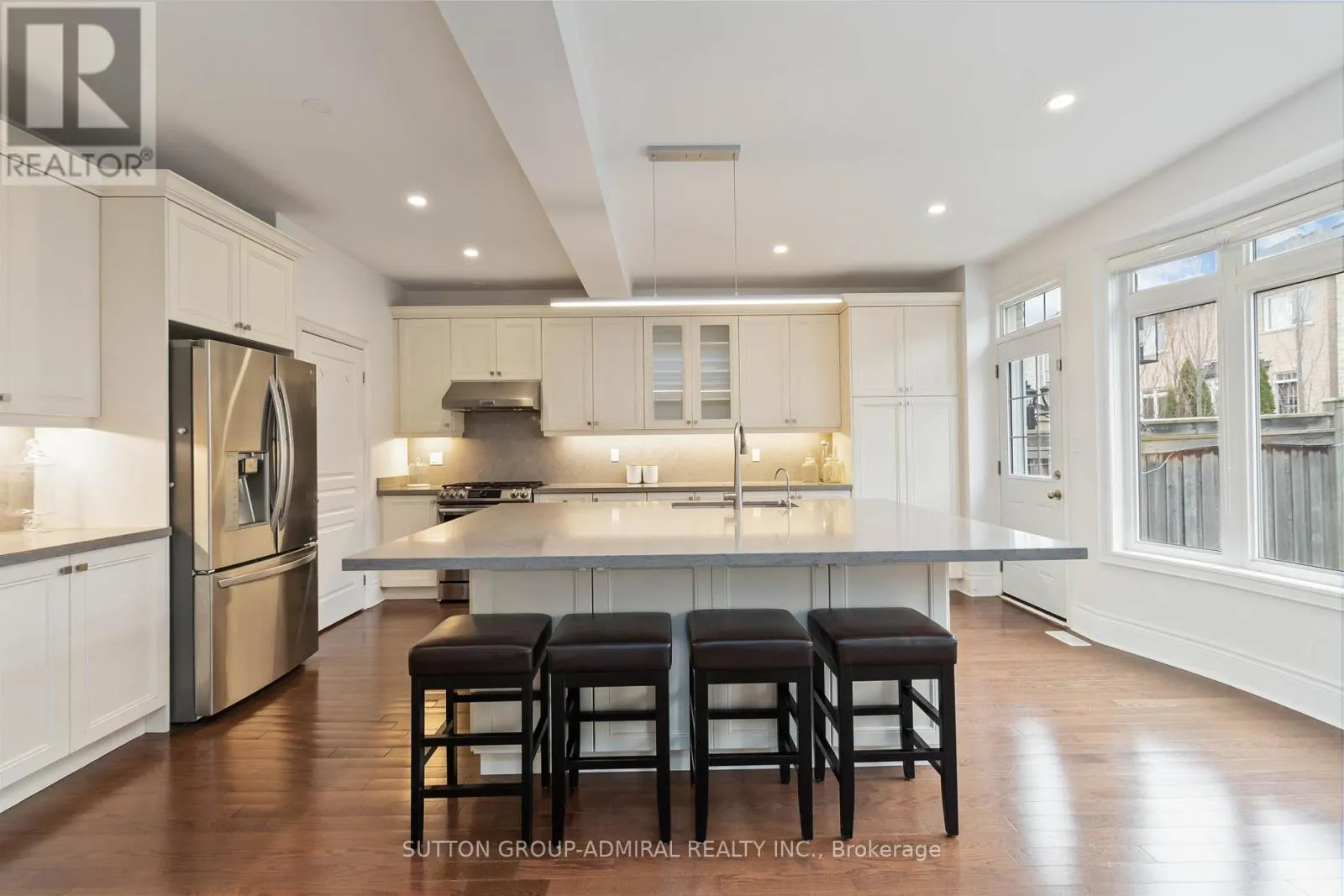 3301 SKIPTON LANE