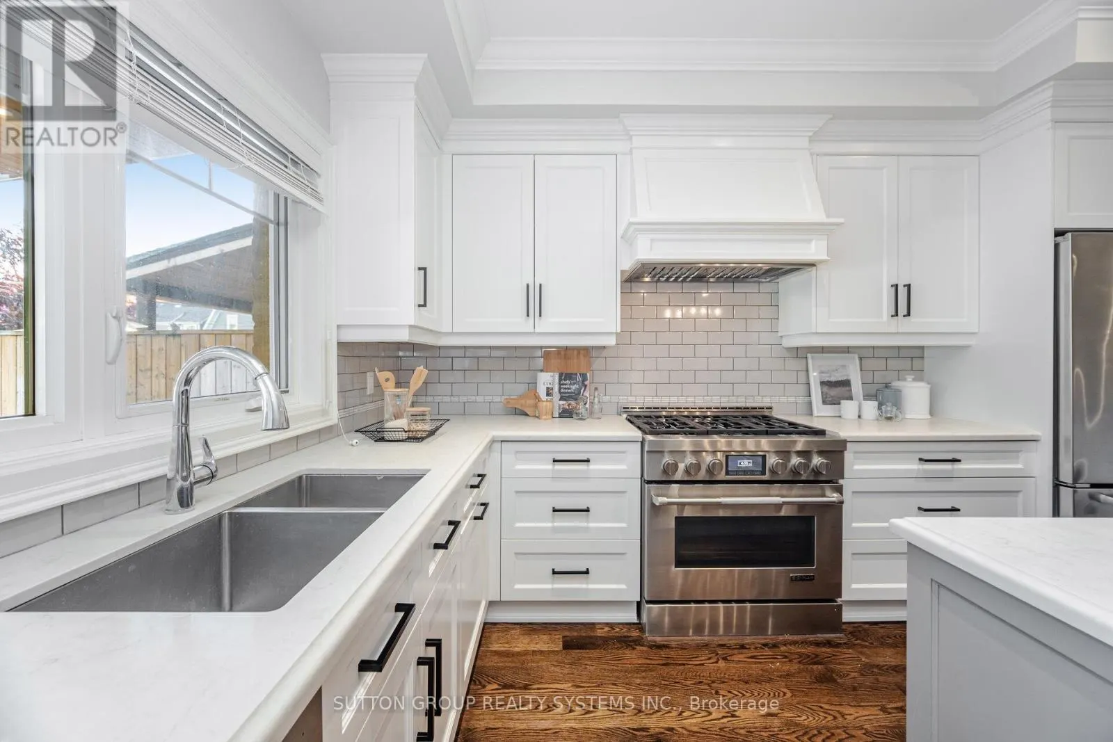 9 IROQUOIS AVENUE