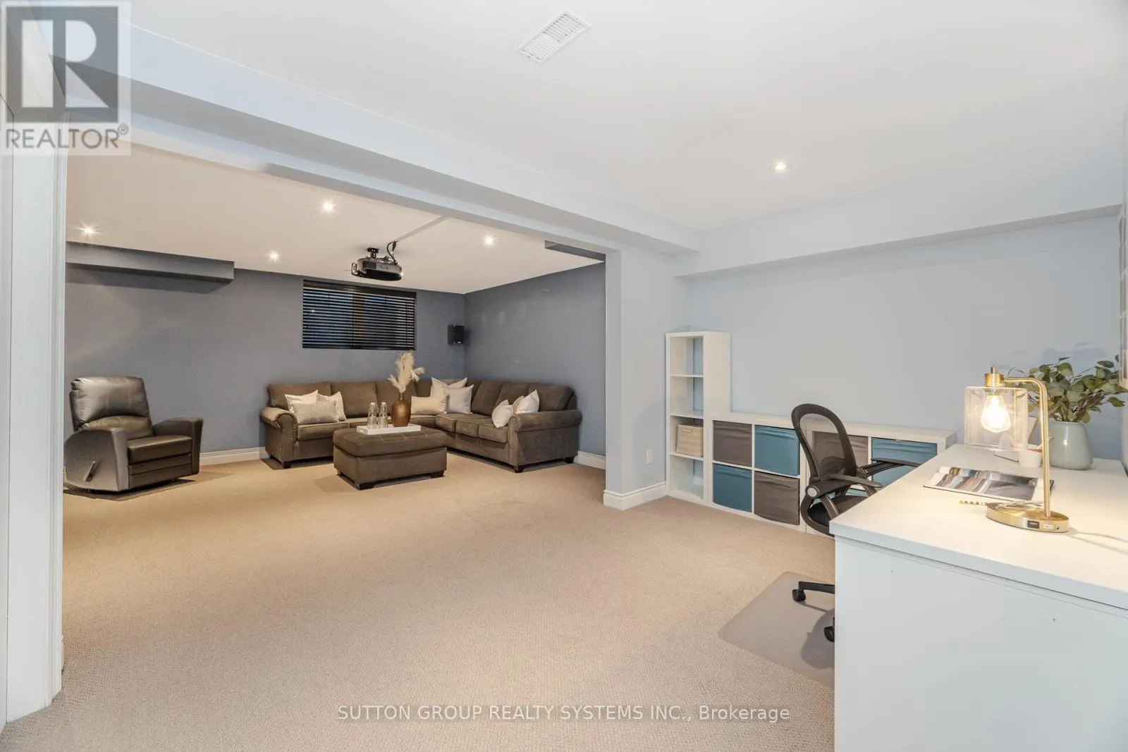 9 IROQUOIS AVENUE