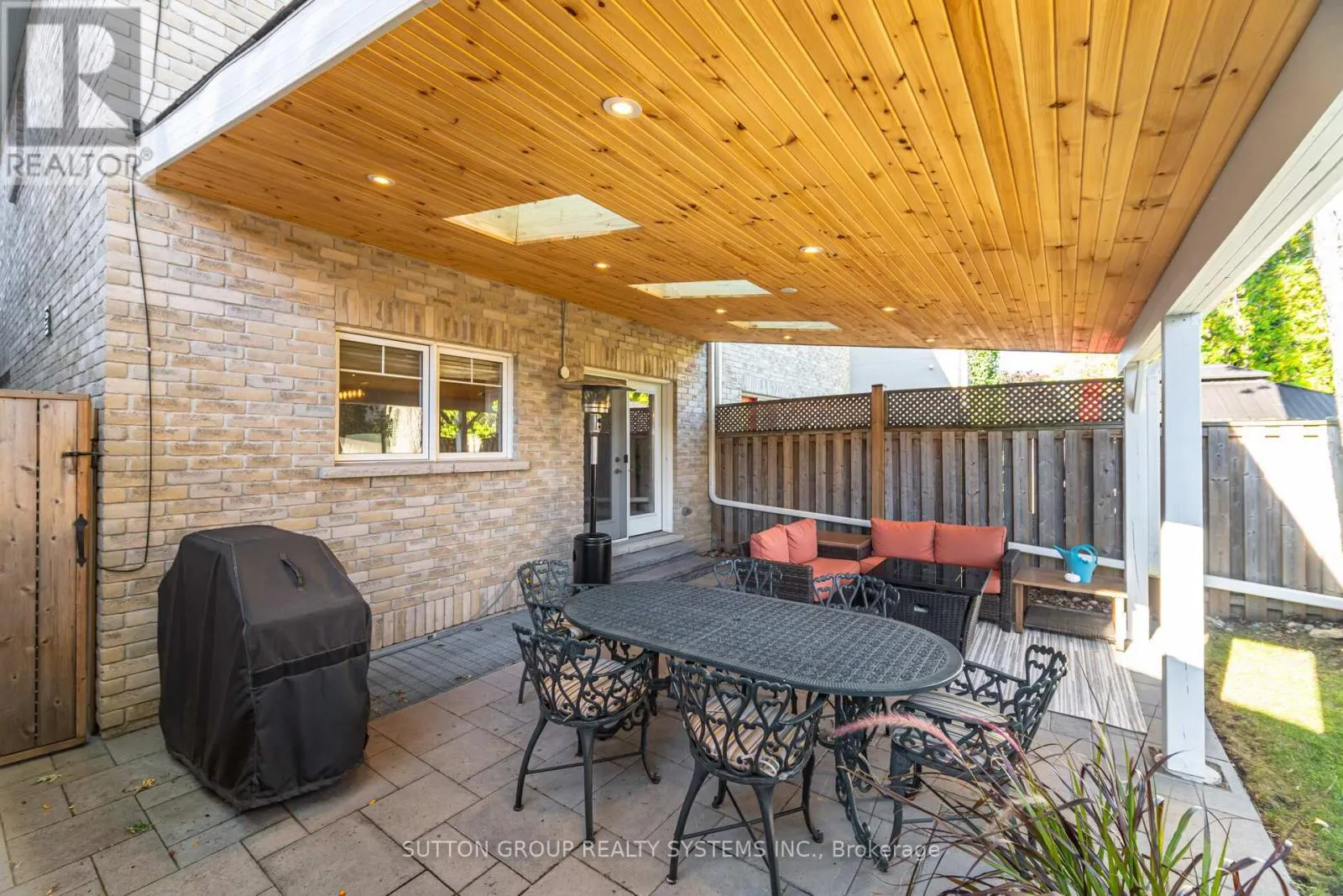 9 IROQUOIS AVENUE