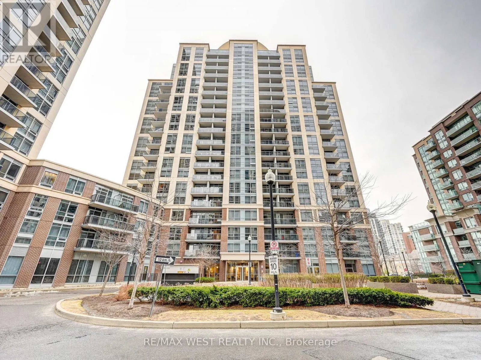 603 - 1 MICHAEL POWER PLACE