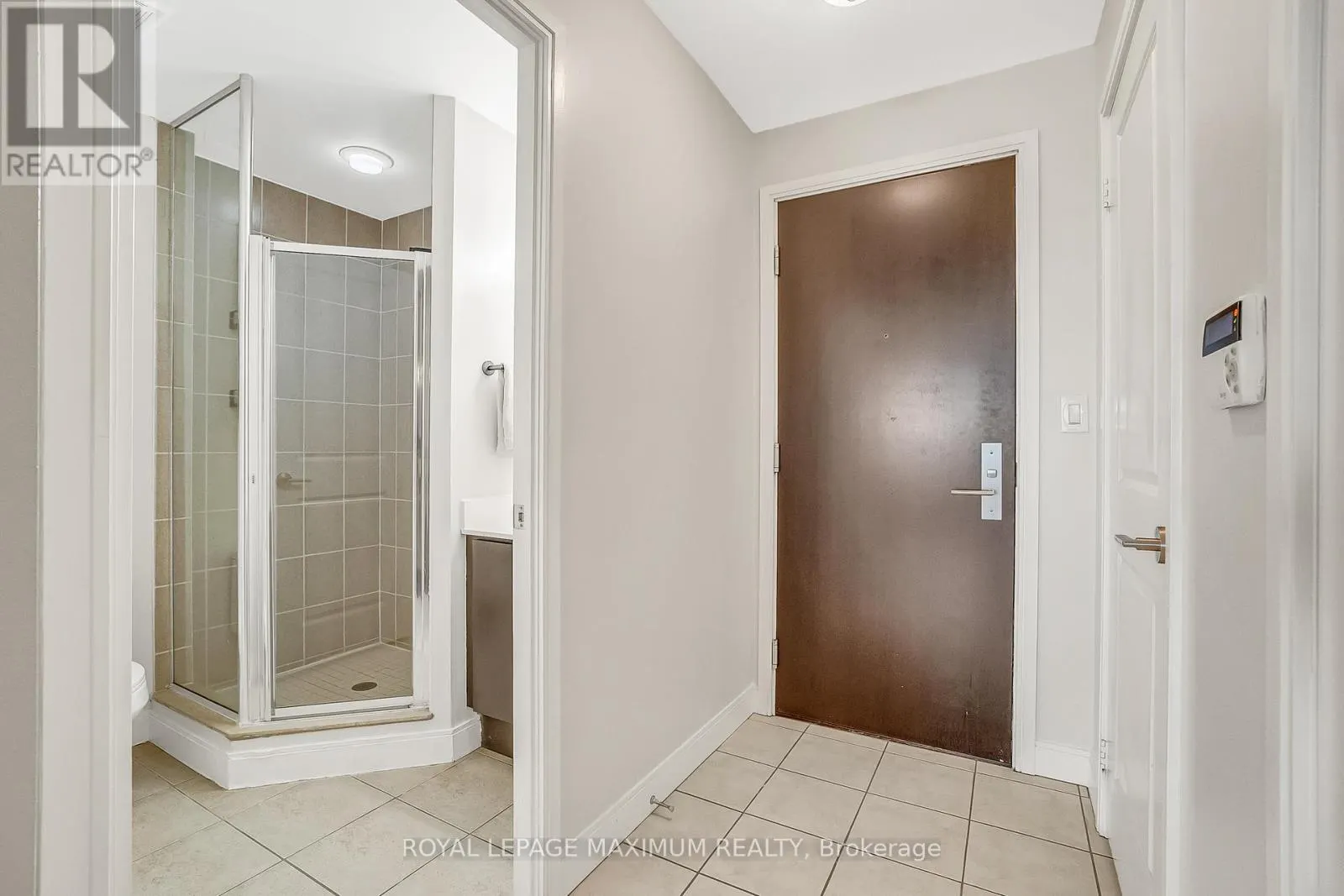 407 - 60 ABSOLUTE AVENUE